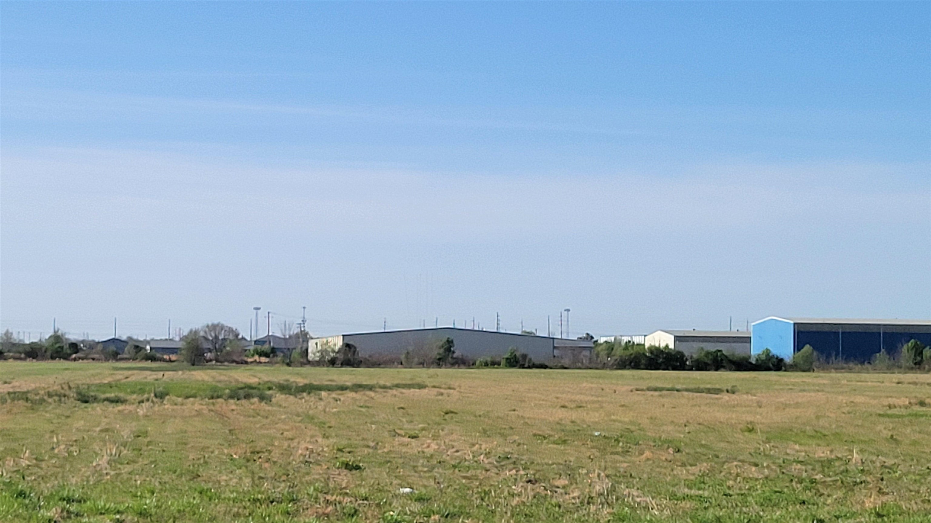 Land for development near factories in East Jonesboro. Located near Commerce Drive/MLK Drive. Property is zoned I-2 and can be for warehouse development or storage unit development.