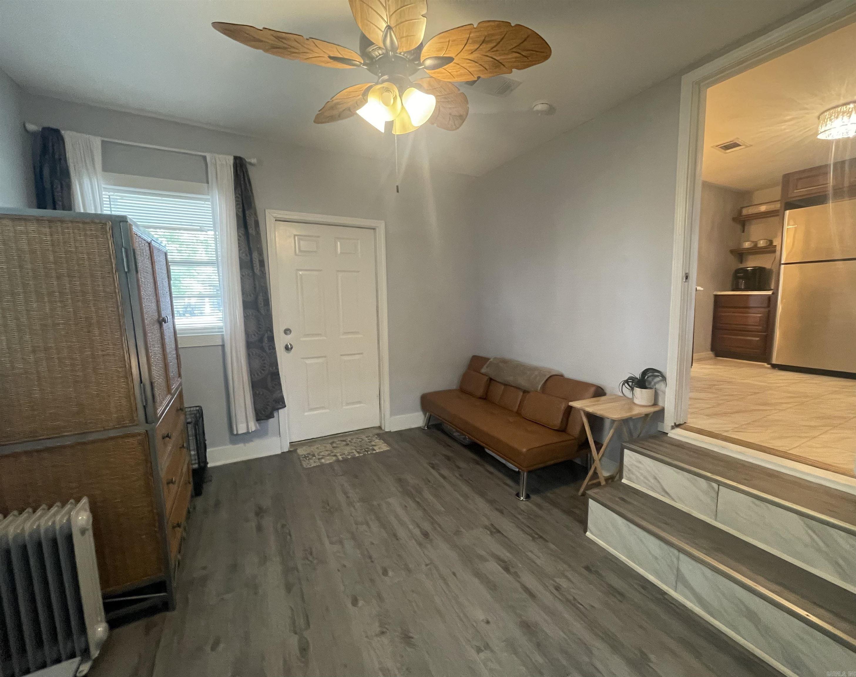 H P MERRITTS ADDN - Residential