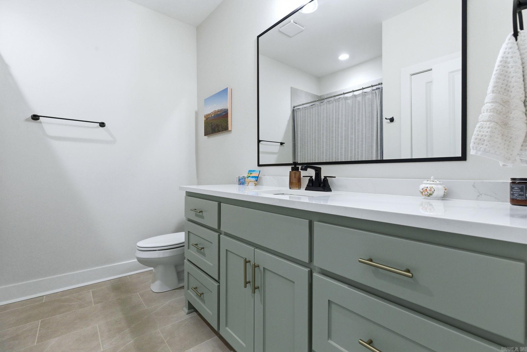 CHARLESTON PLACE - Residential
