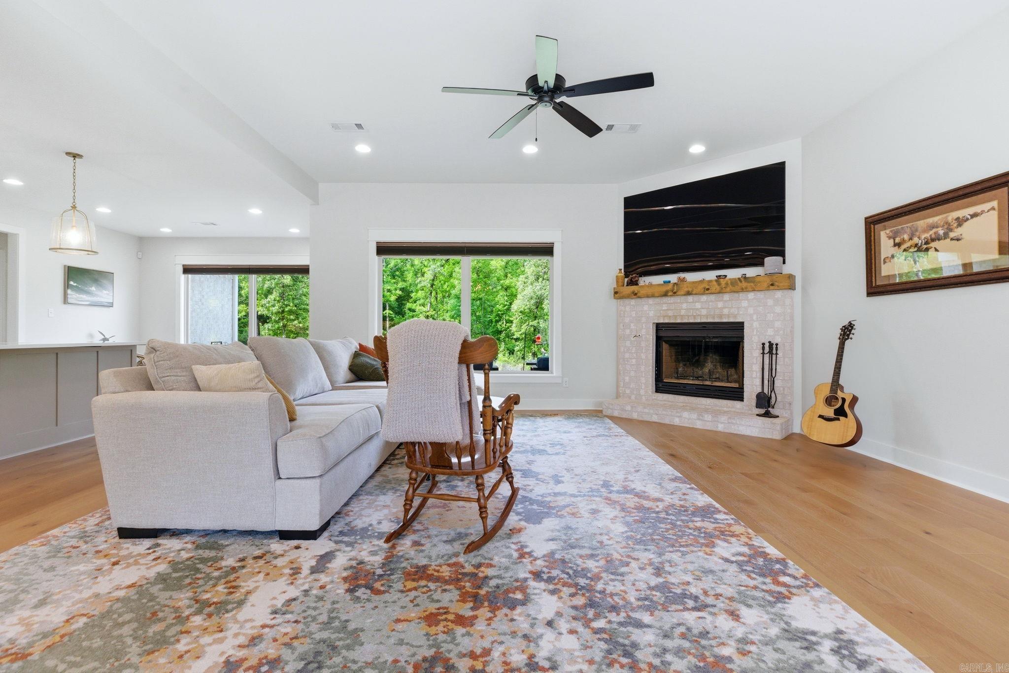 CHARLESTON PLACE - Residential