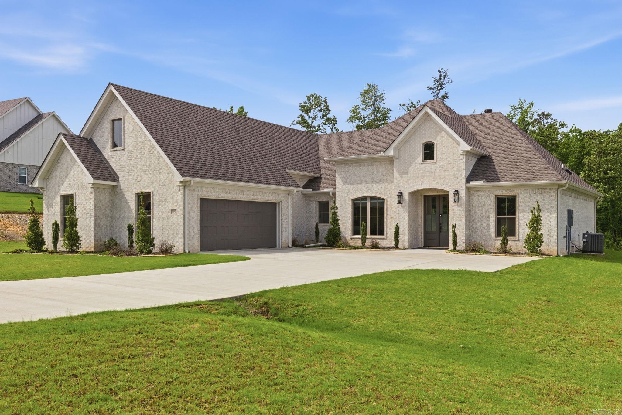 CHARLESTON PLACE - Residential