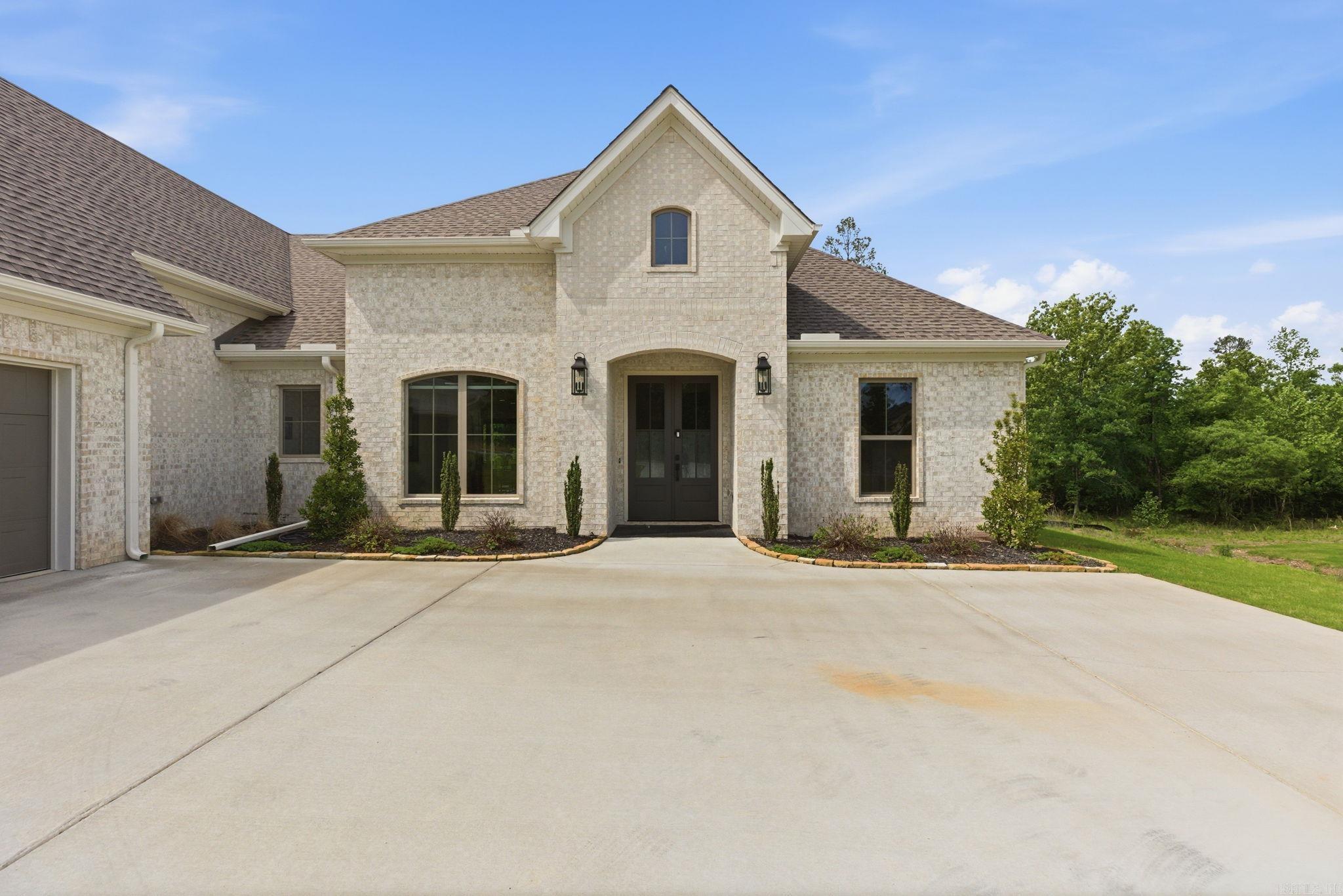 CHARLESTON PLACE - Residential