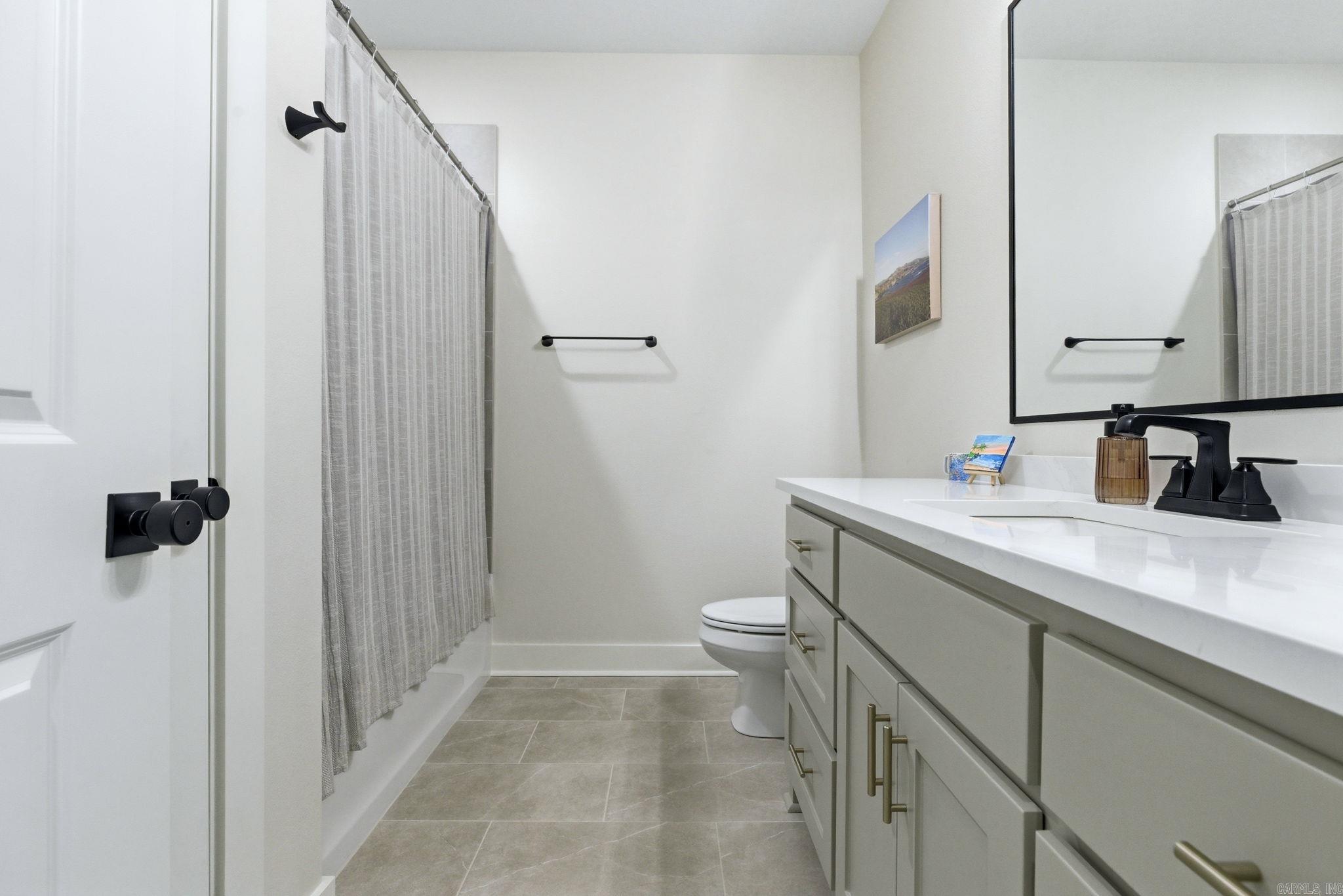 CHARLESTON PLACE - Residential