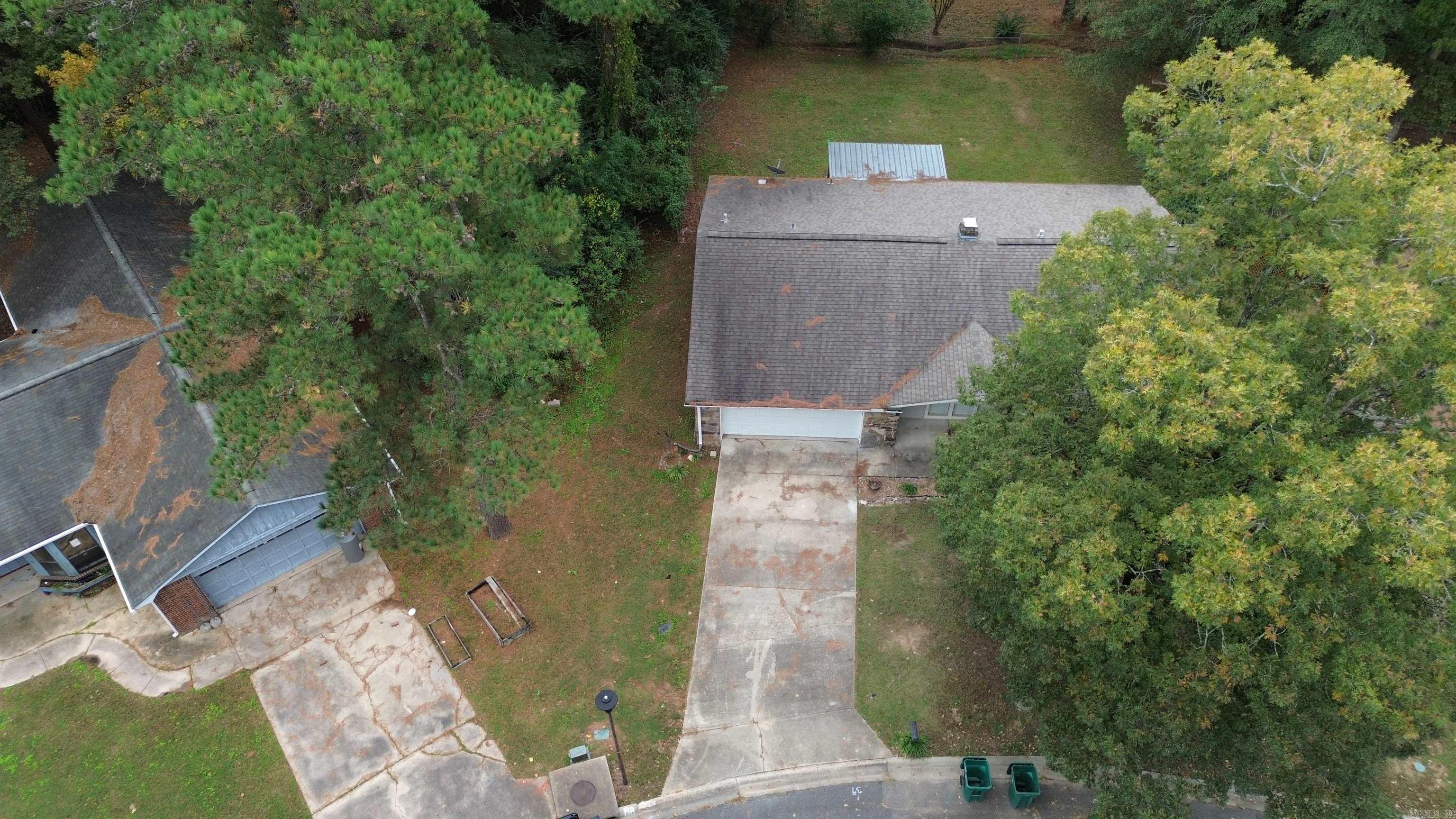 COLONIAL PARK - Residential