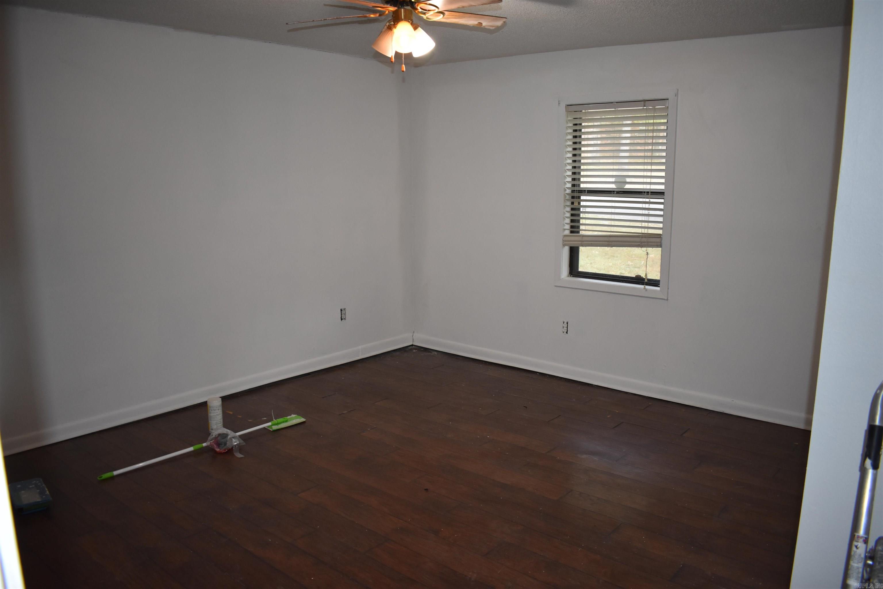 COLONIAL PARK - Residential