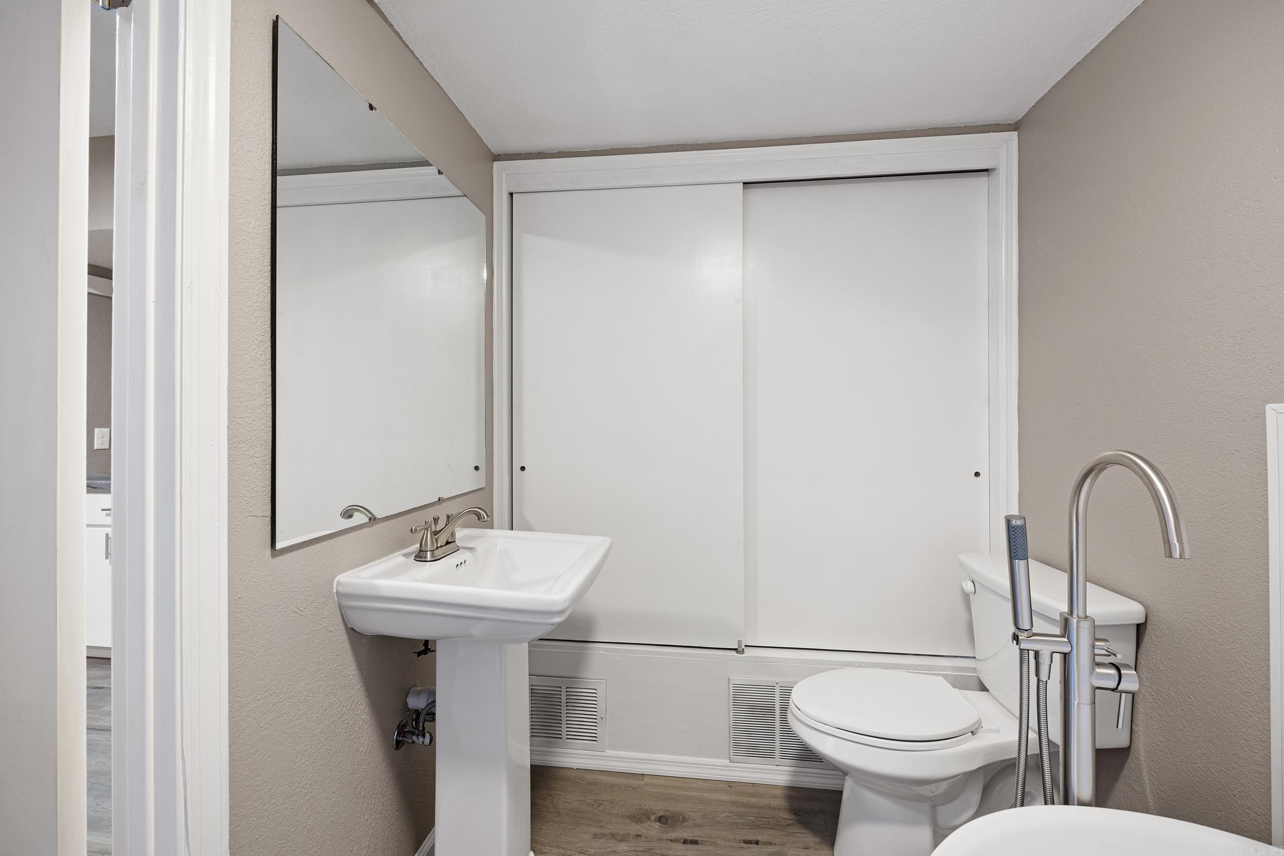 HAMILTON-WILSON ADDN TO LEW - Residential