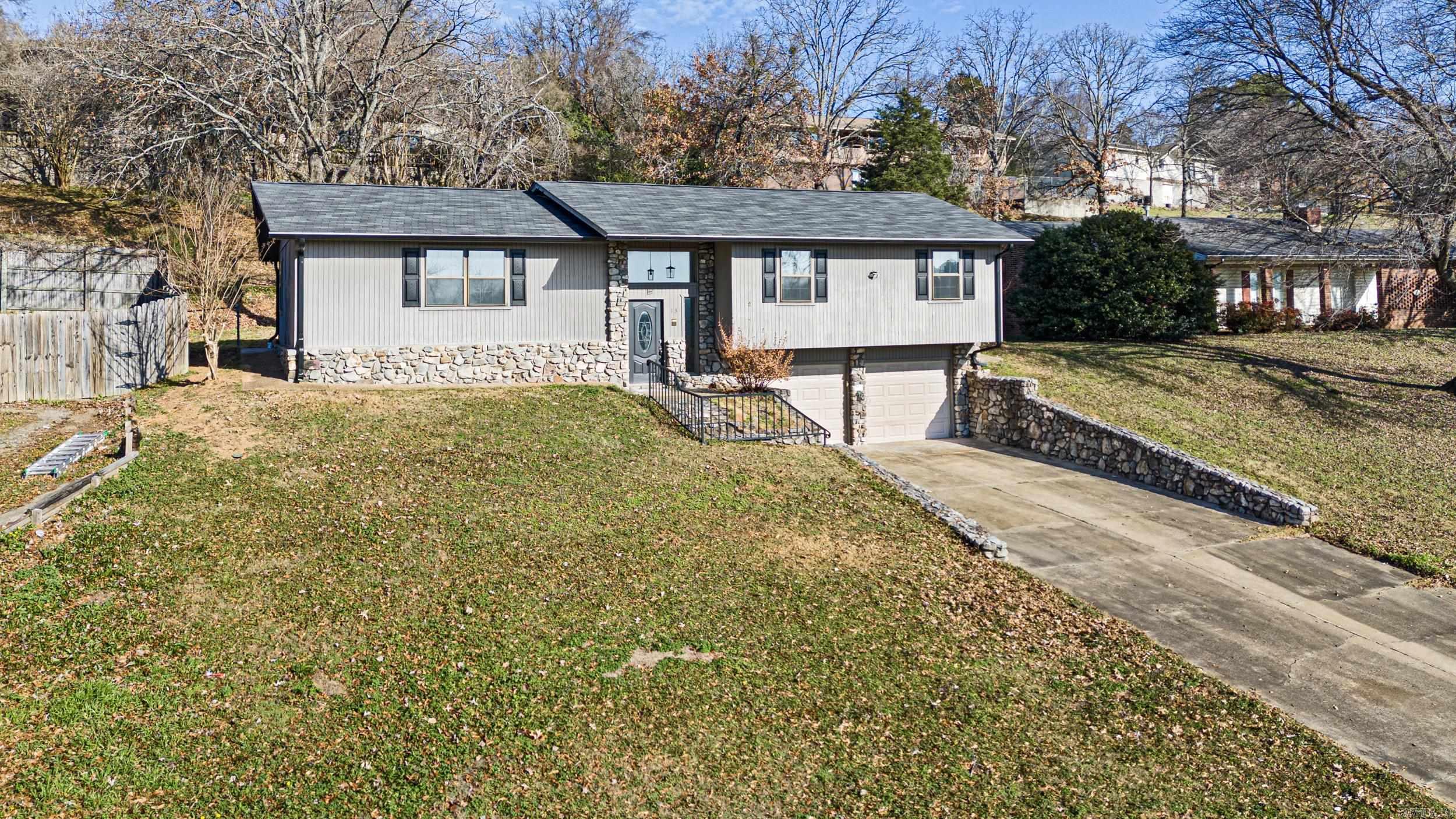 HAMILTON-WILSON ADDN TO LEW - Residential