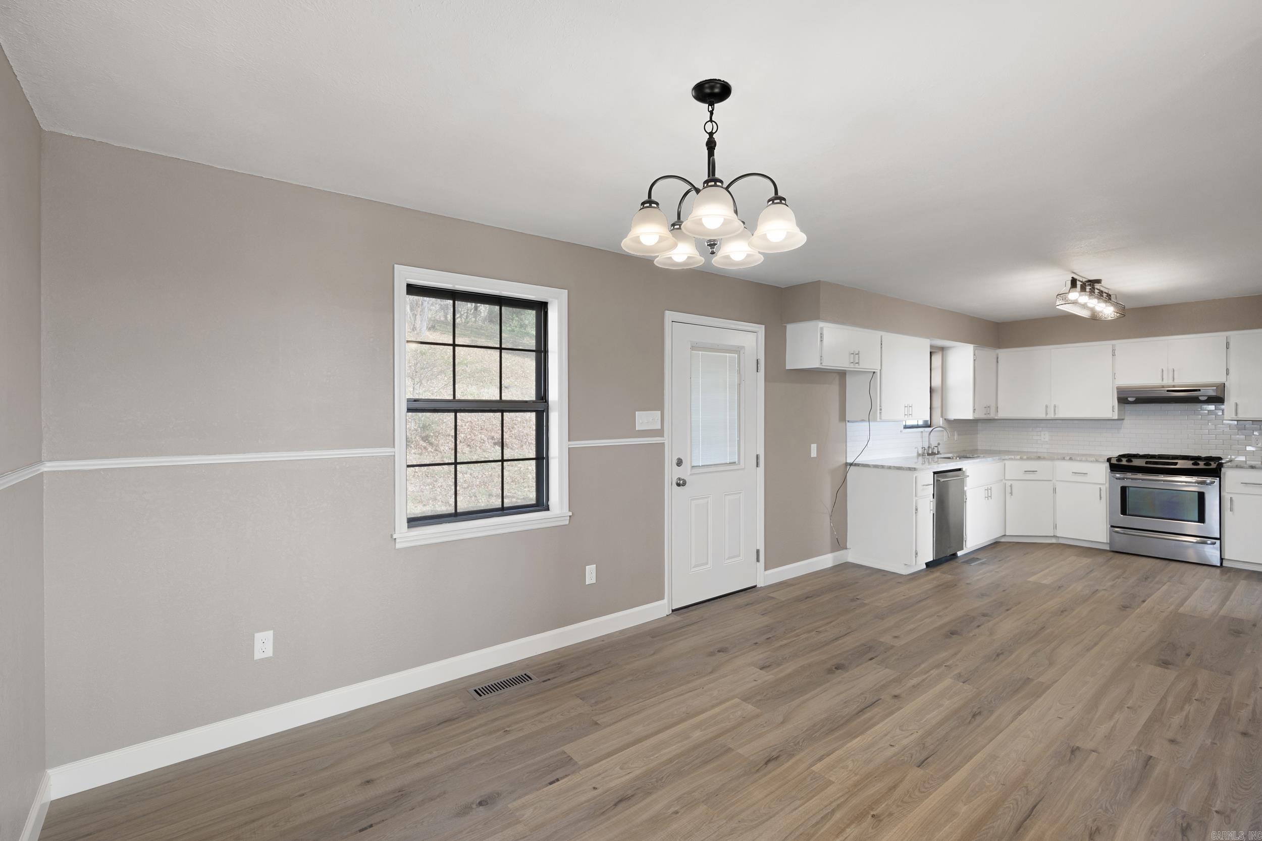 HAMILTON-WILSON ADDN TO LEW - Residential