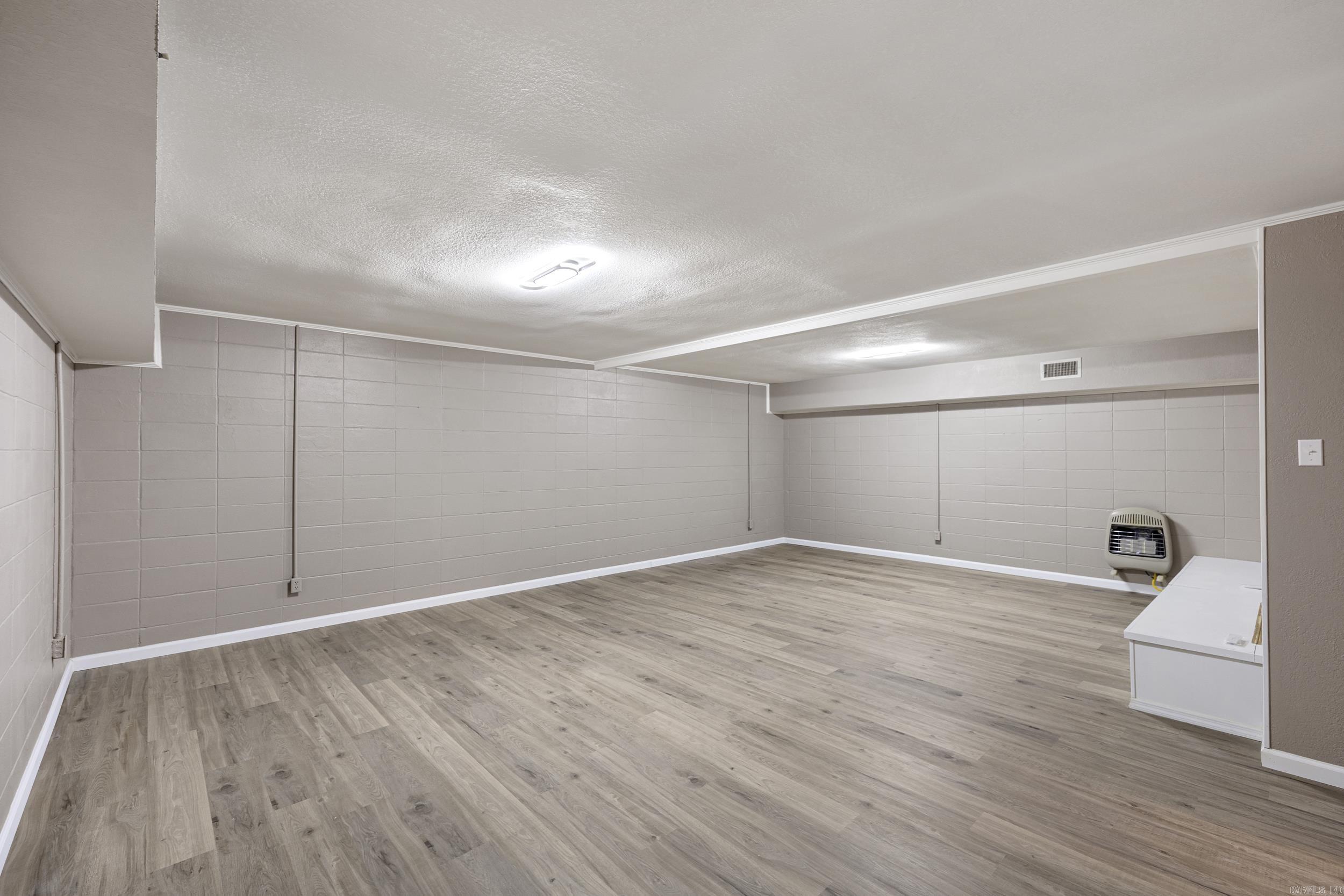 HAMILTON-WILSON ADDN TO LEW - Residential