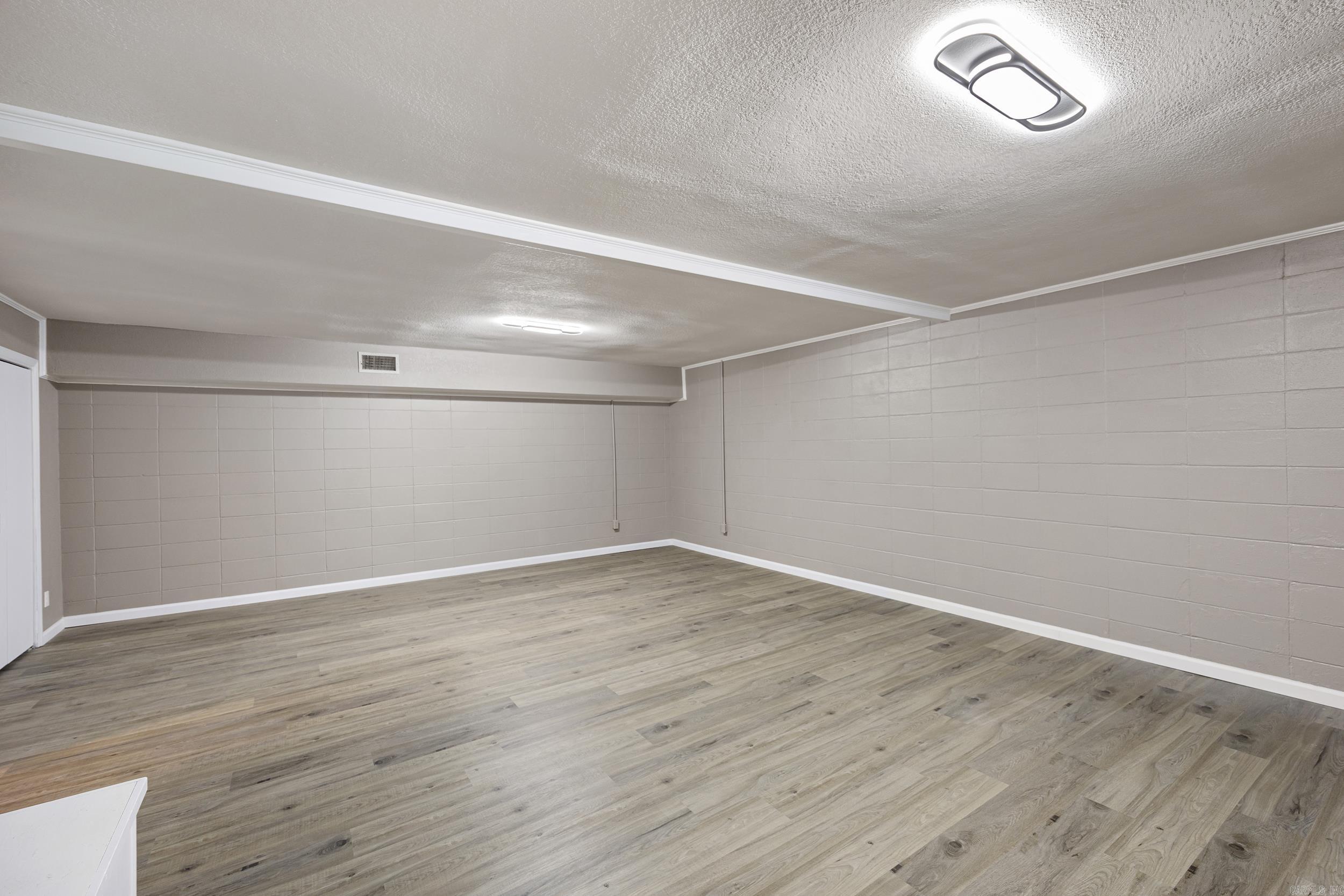 HAMILTON-WILSON ADDN TO LEW - Residential