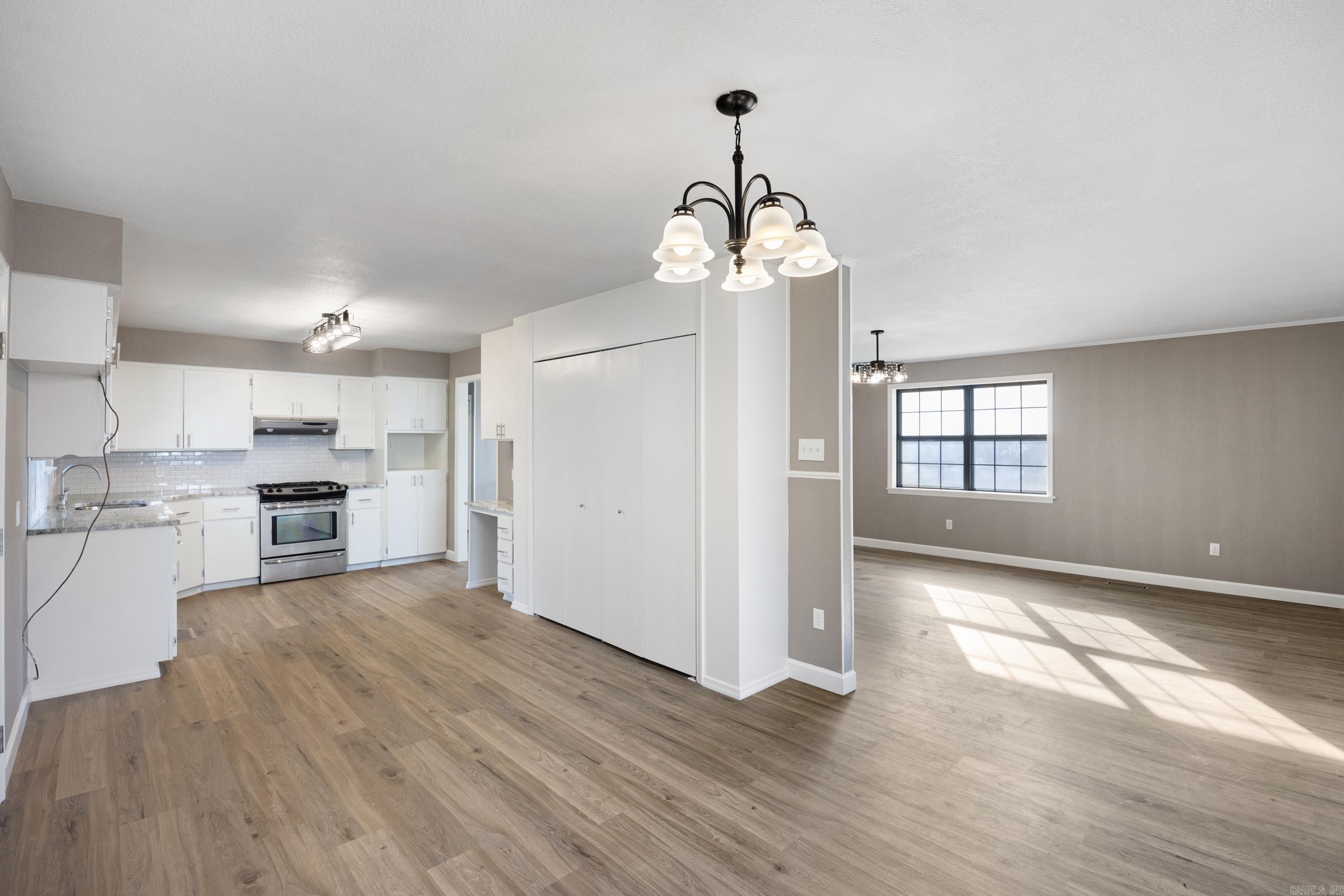 HAMILTON-WILSON ADDN TO LEW - Residential