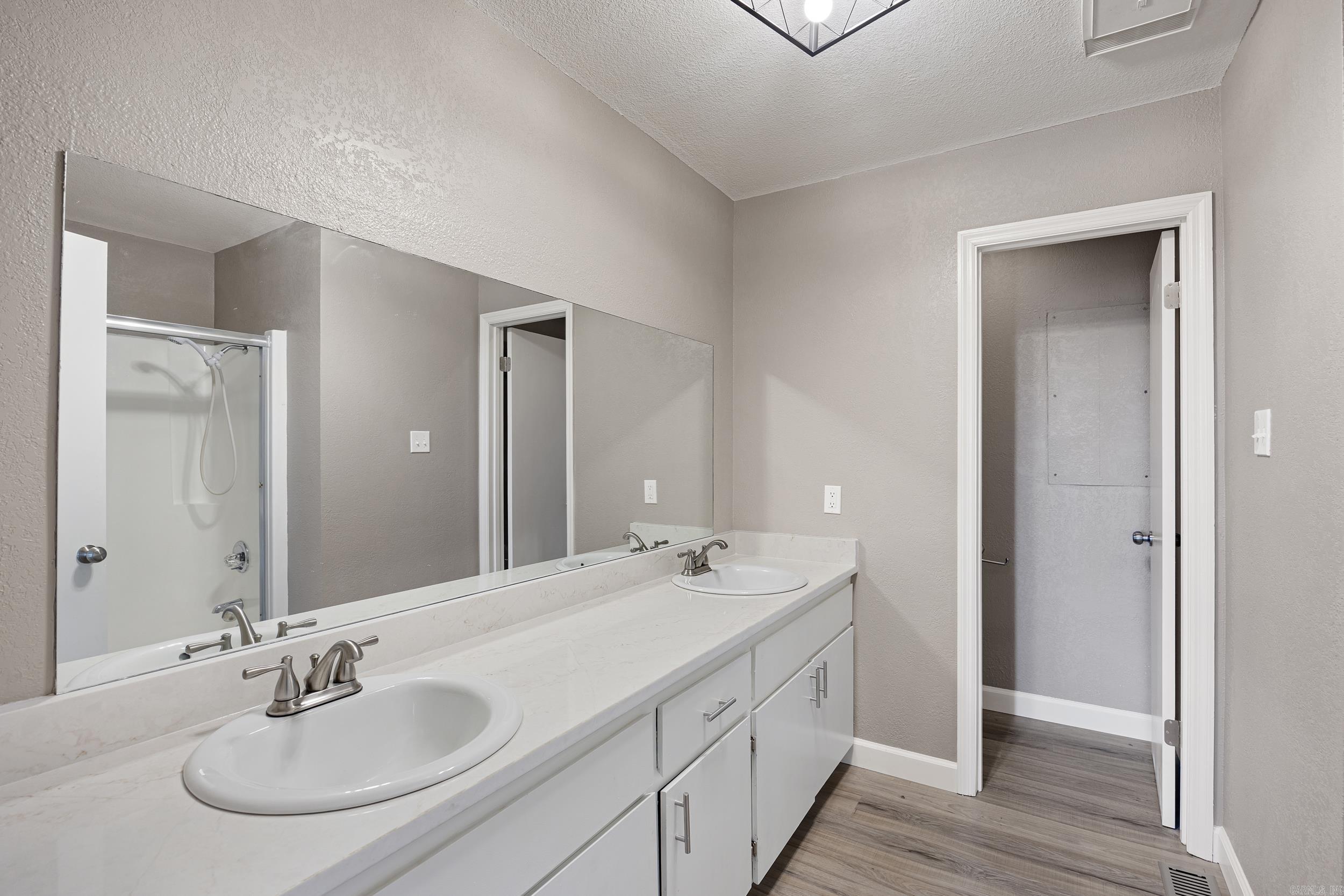 HAMILTON-WILSON ADDN TO LEW - Residential