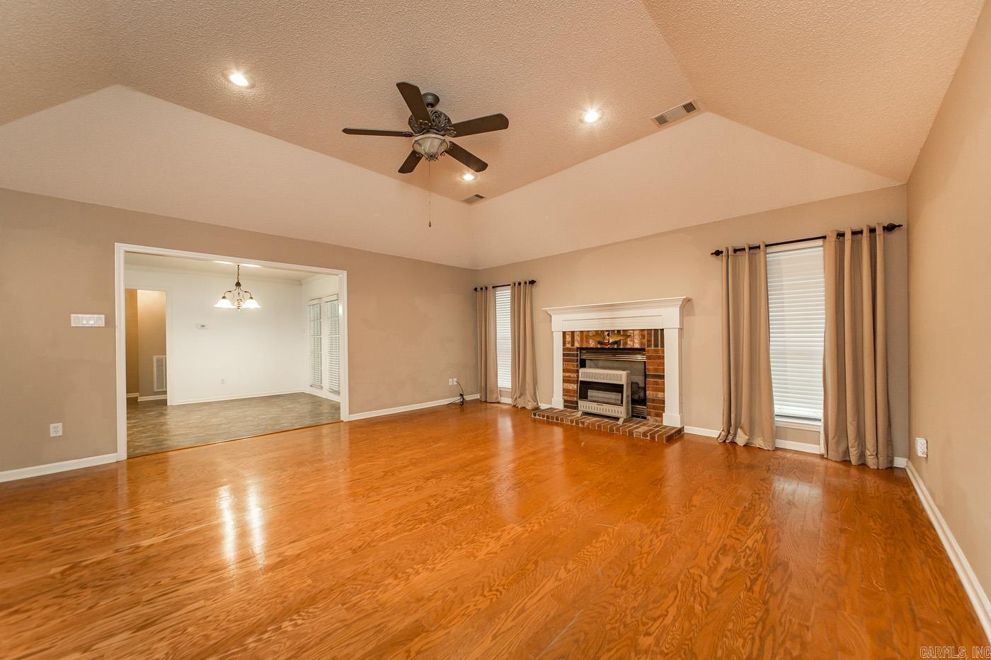 Lawson Oaks - Residential