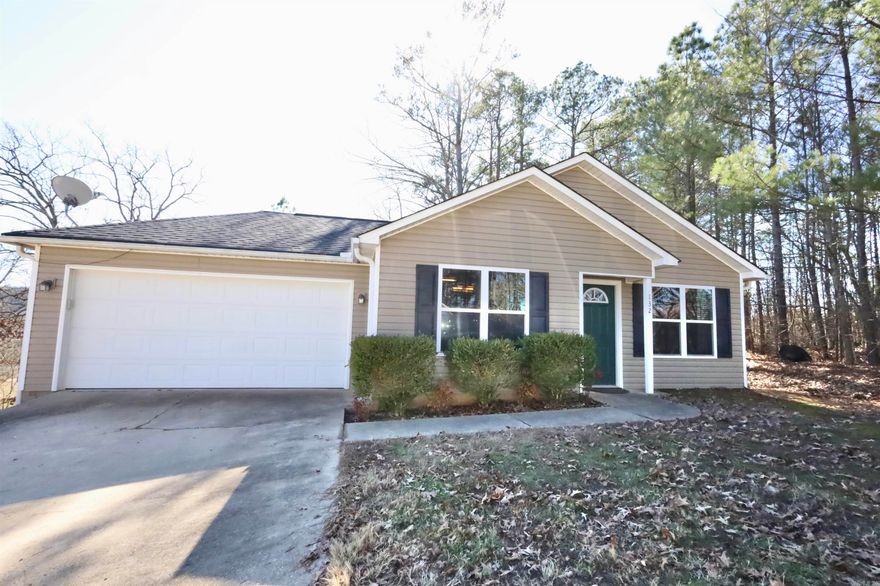 Nestled in the heart of the sought-after Lakeside School District, this charming 3-bedroom, 2-bath home awaits your family. Step inside and be greeted by an open-concept living area.  The laminate flooring, flowing throughout the entire house, adds a touch of modern elegance and ease of maintenance. Ample storage is included in this home.The spacious kitchen, seamlessly connected to the living and dining areas, fostering a sense of togetherness. End your day on the newly built generous sized deck overlooking a mountain view.