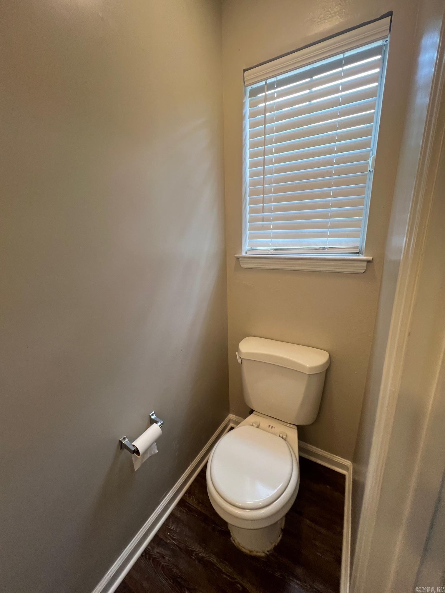 TWIN LAKES - Residential