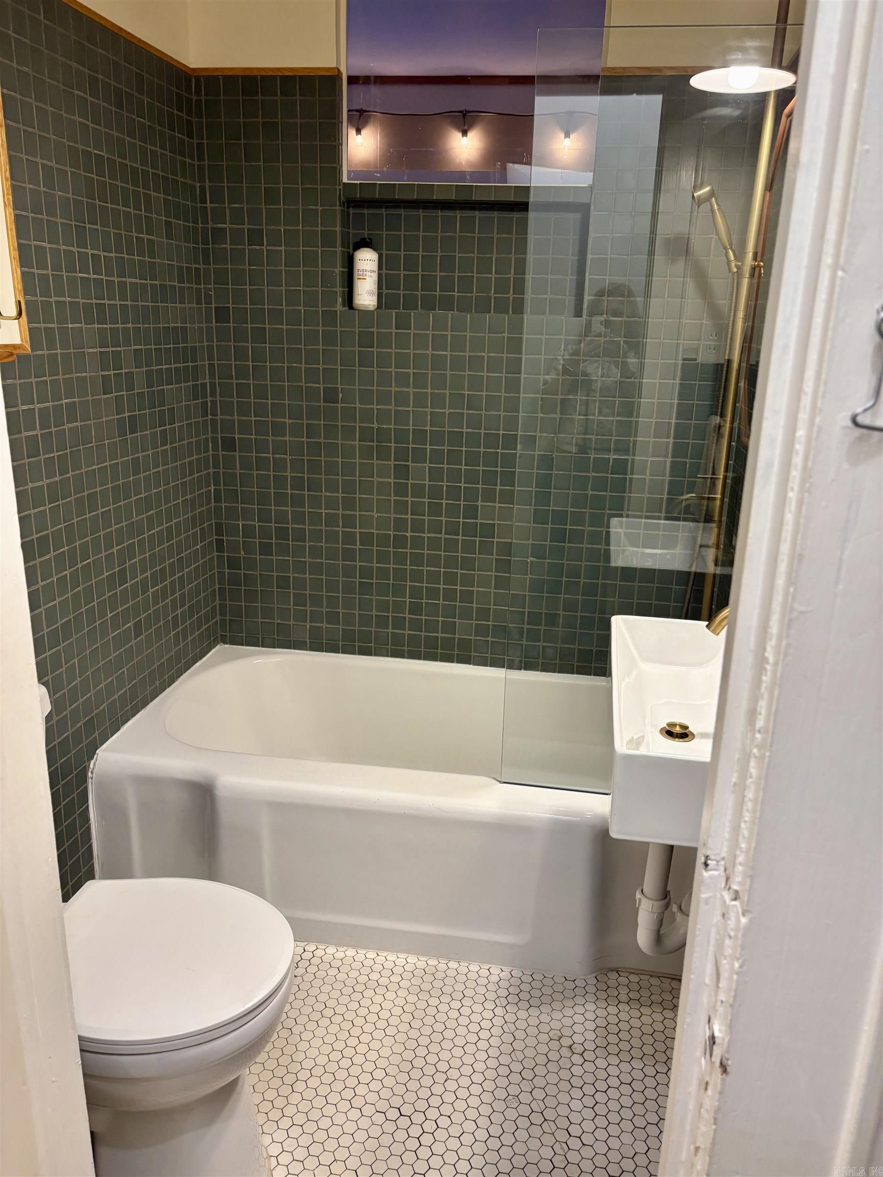 OAK FOREST - Residential