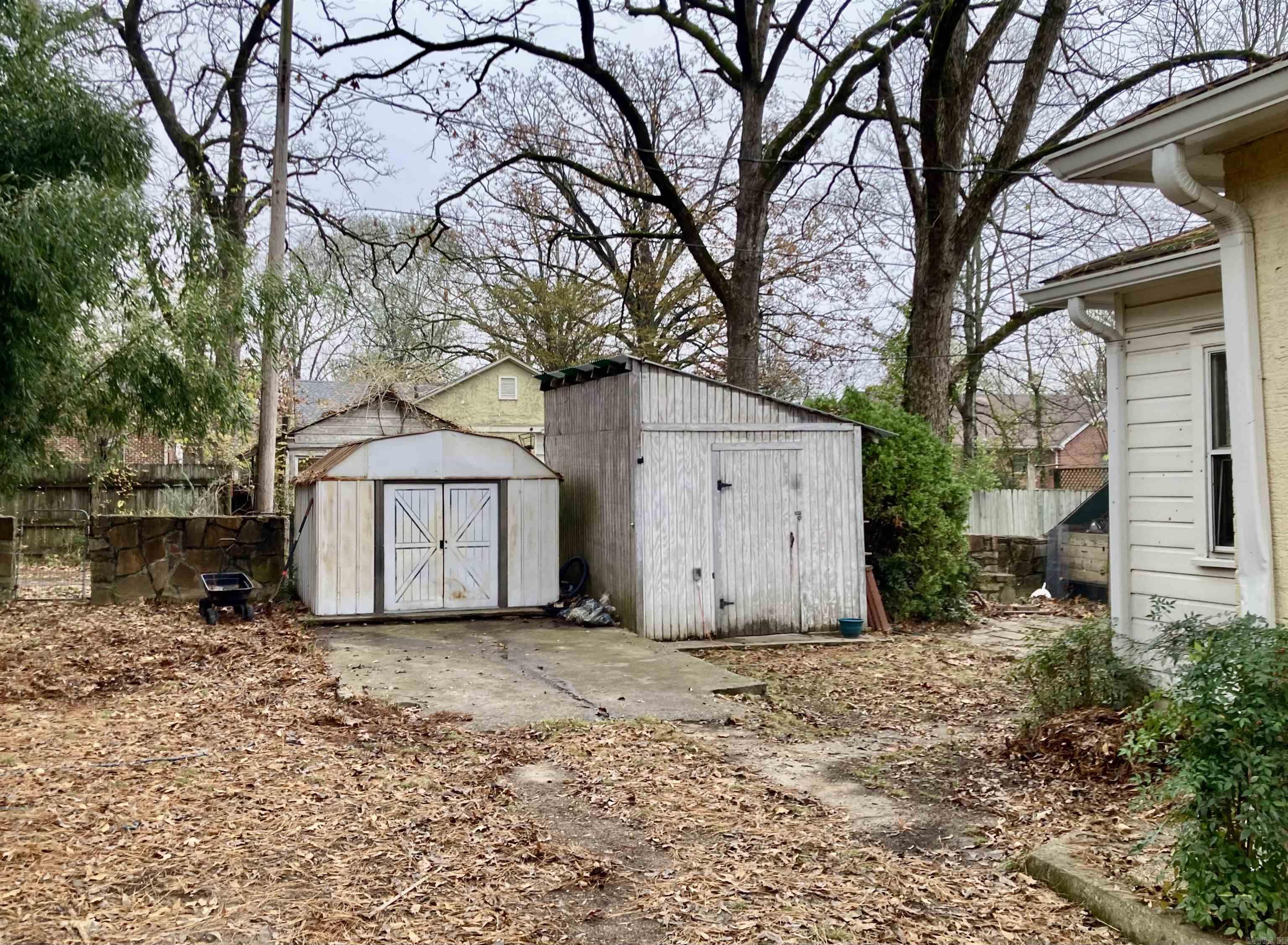 OAK FOREST - Residential