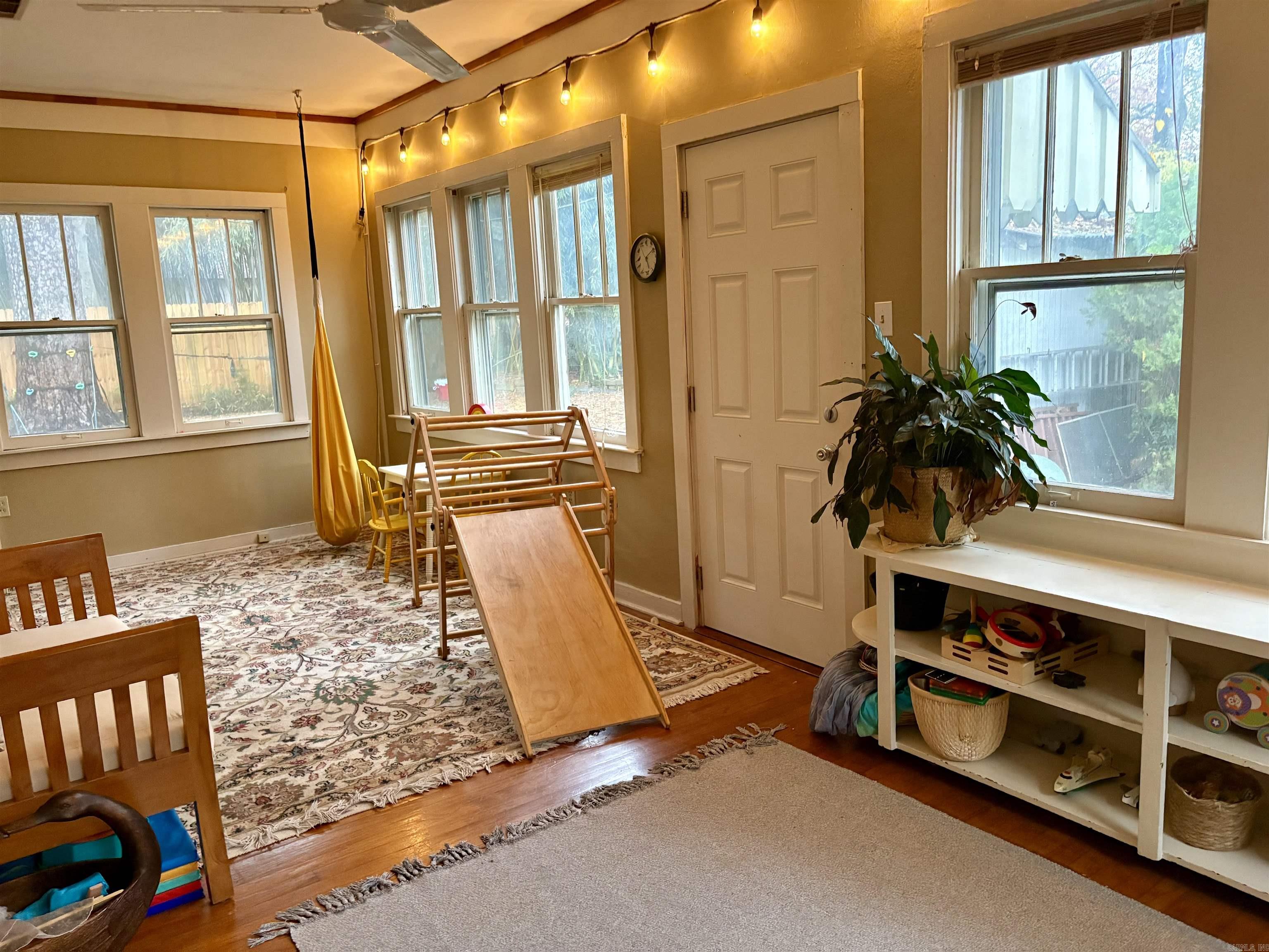 OAK FOREST - Residential