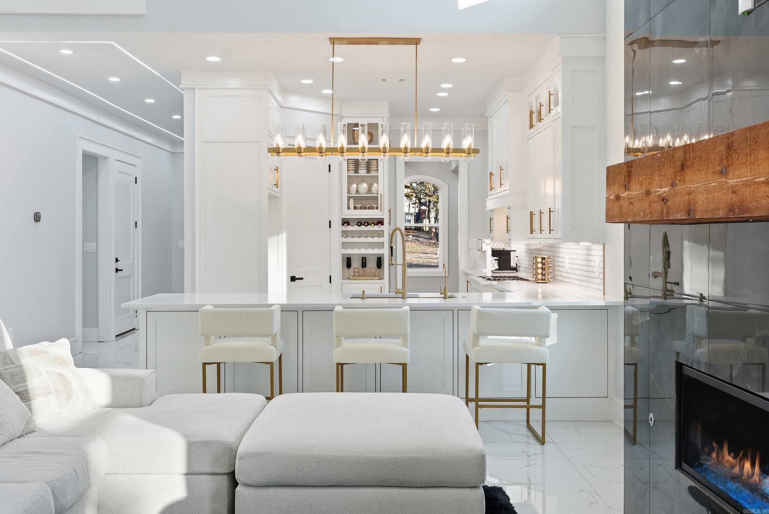 OAK GLEN - Residential