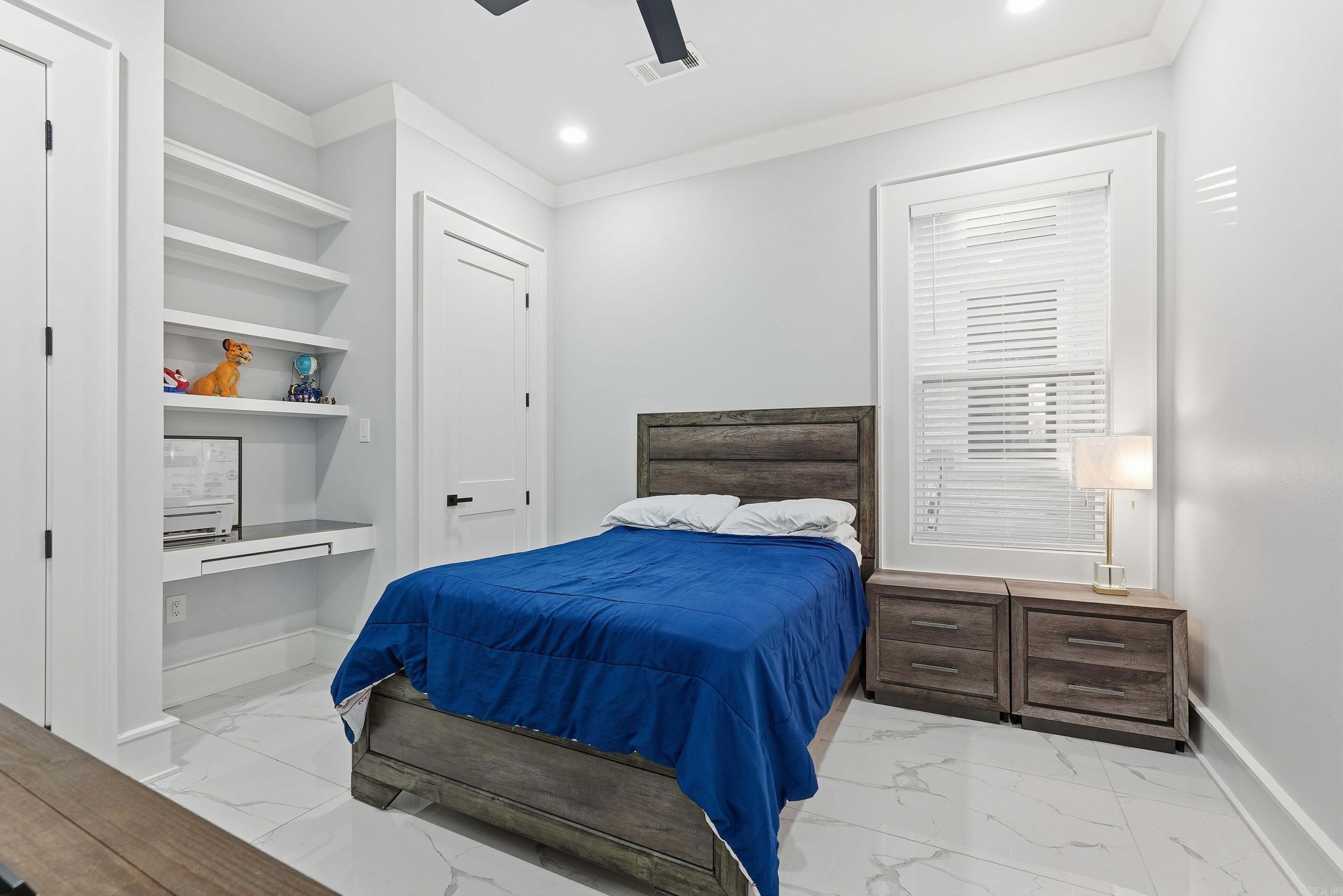 OAK GLEN - Residential