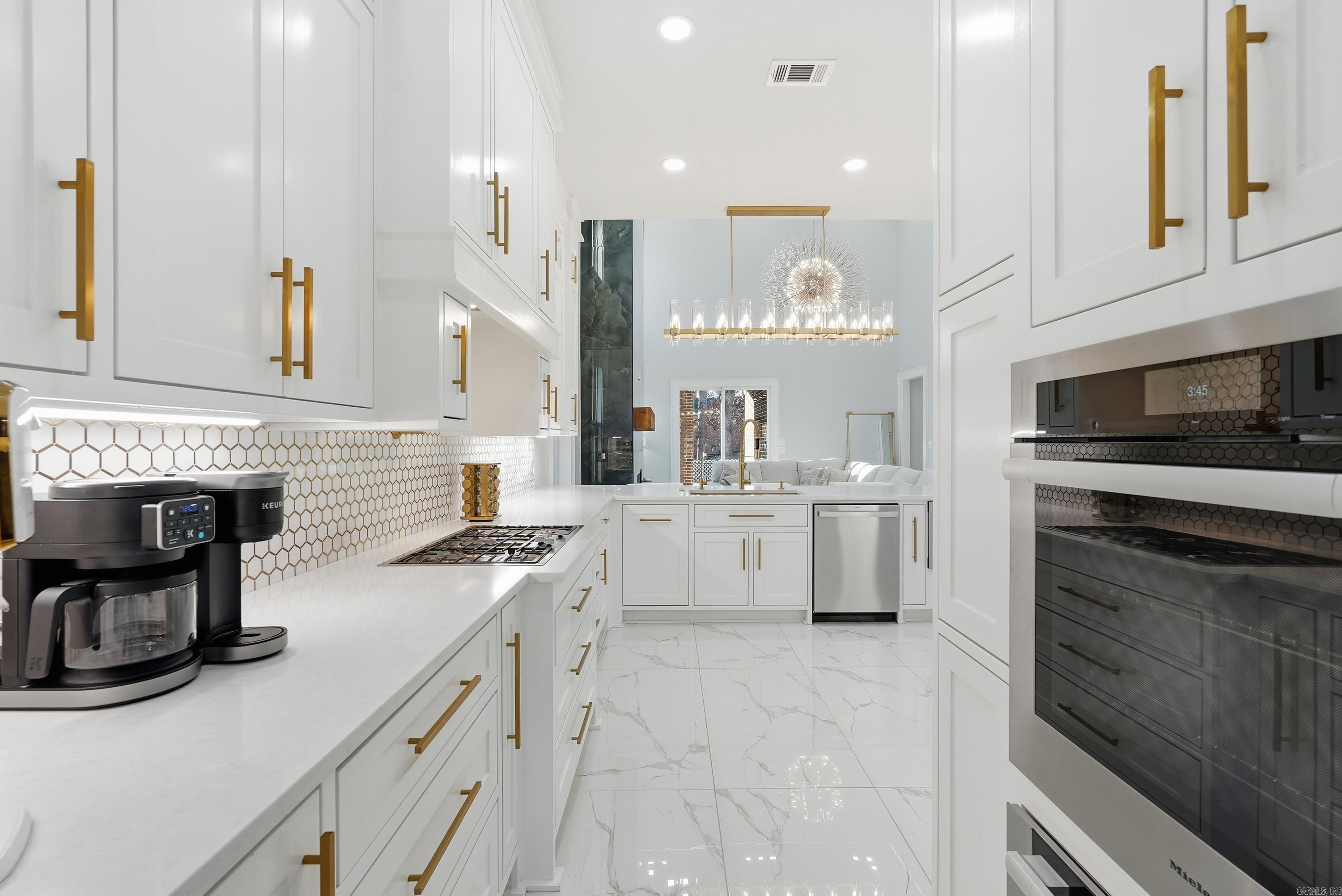 OAK GLEN - Residential