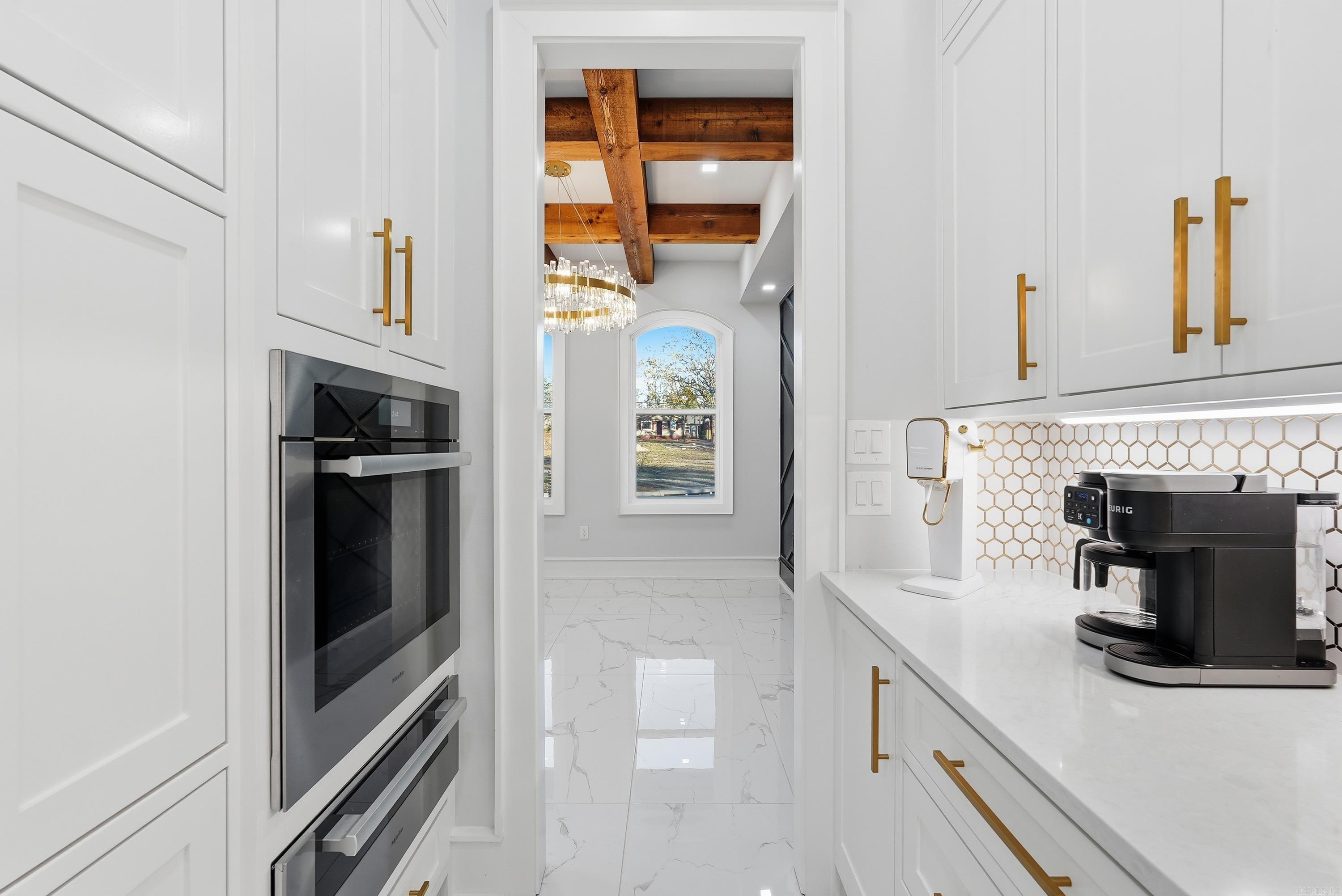 OAK GLEN - Residential