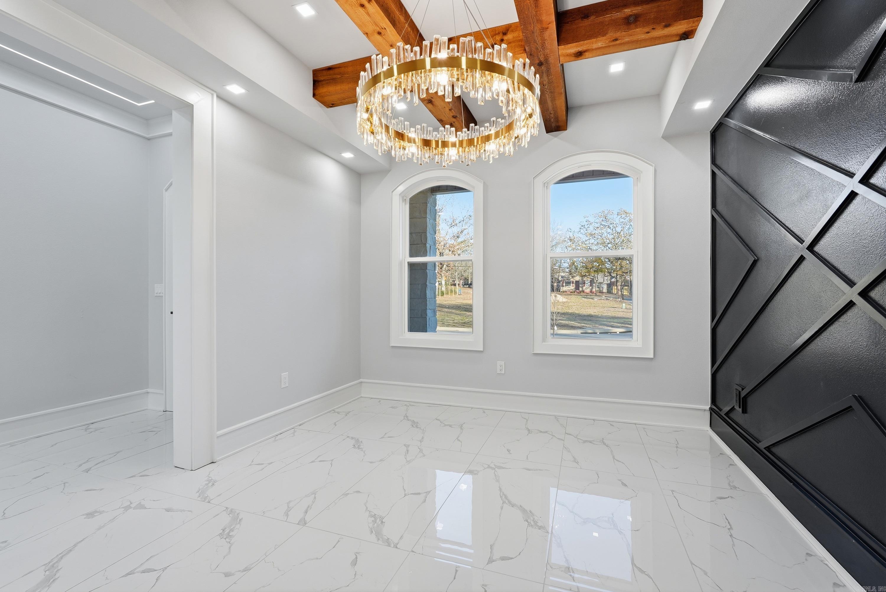 OAK GLEN - Residential