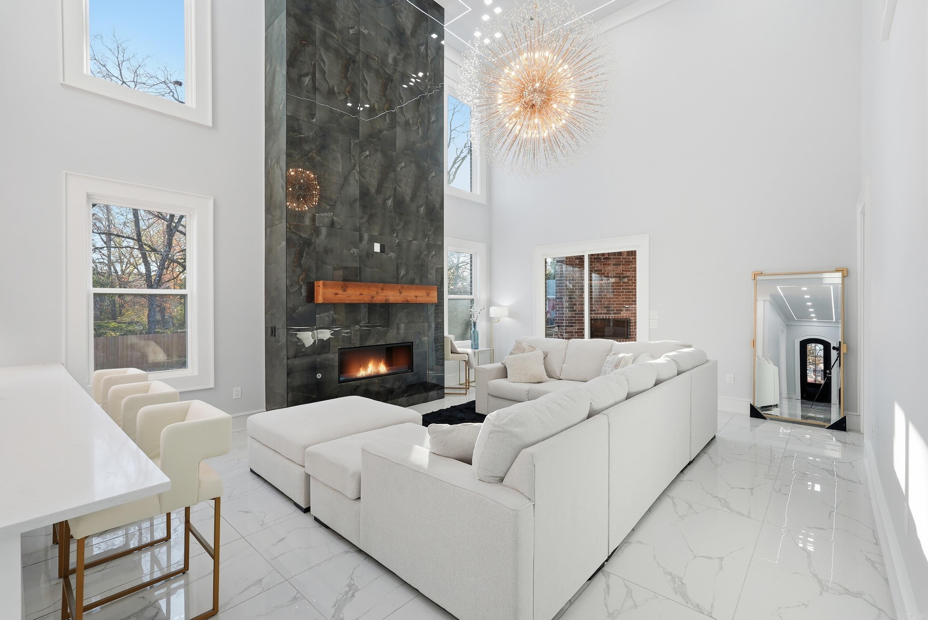 OAK GLEN - Residential