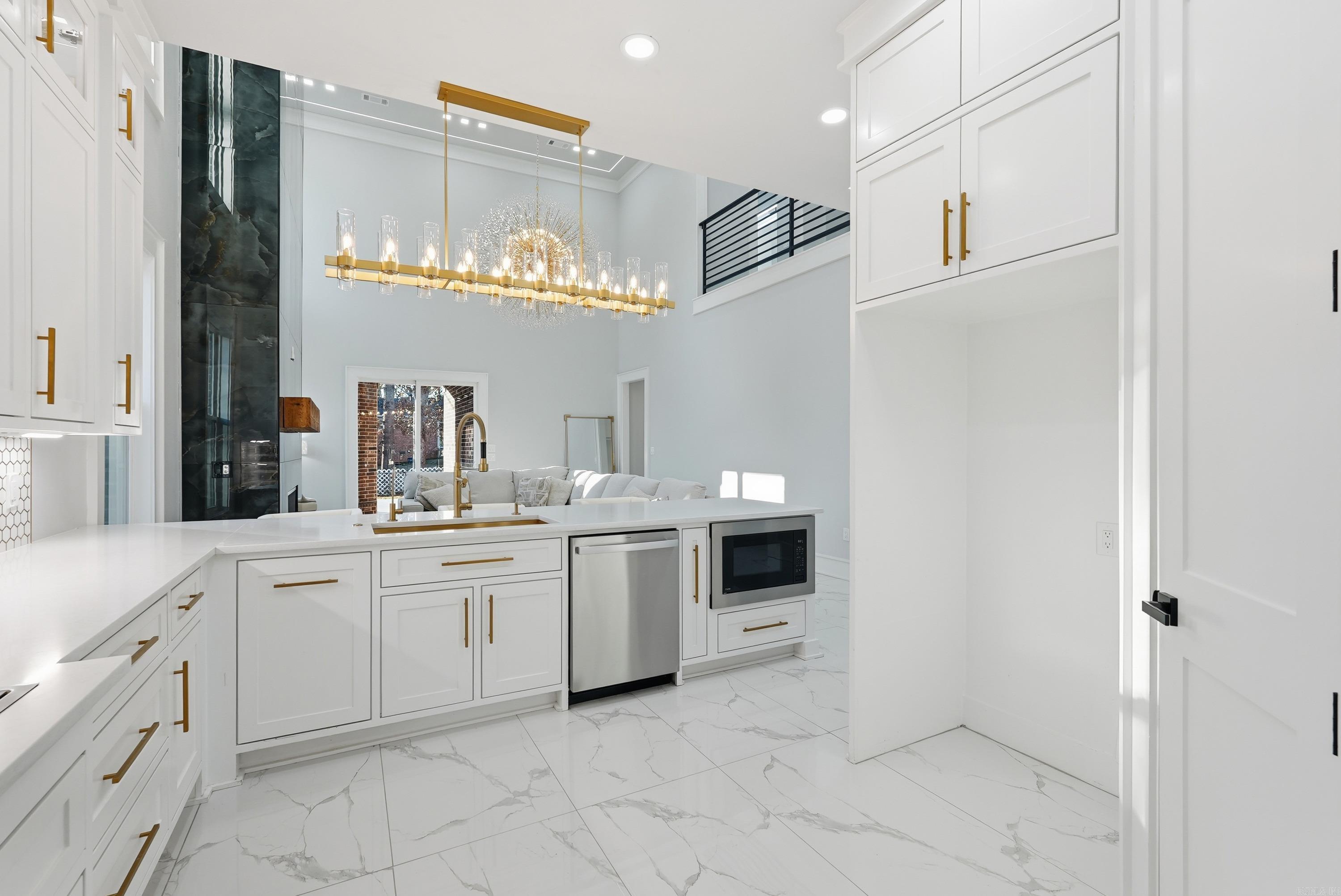 OAK GLEN - Residential