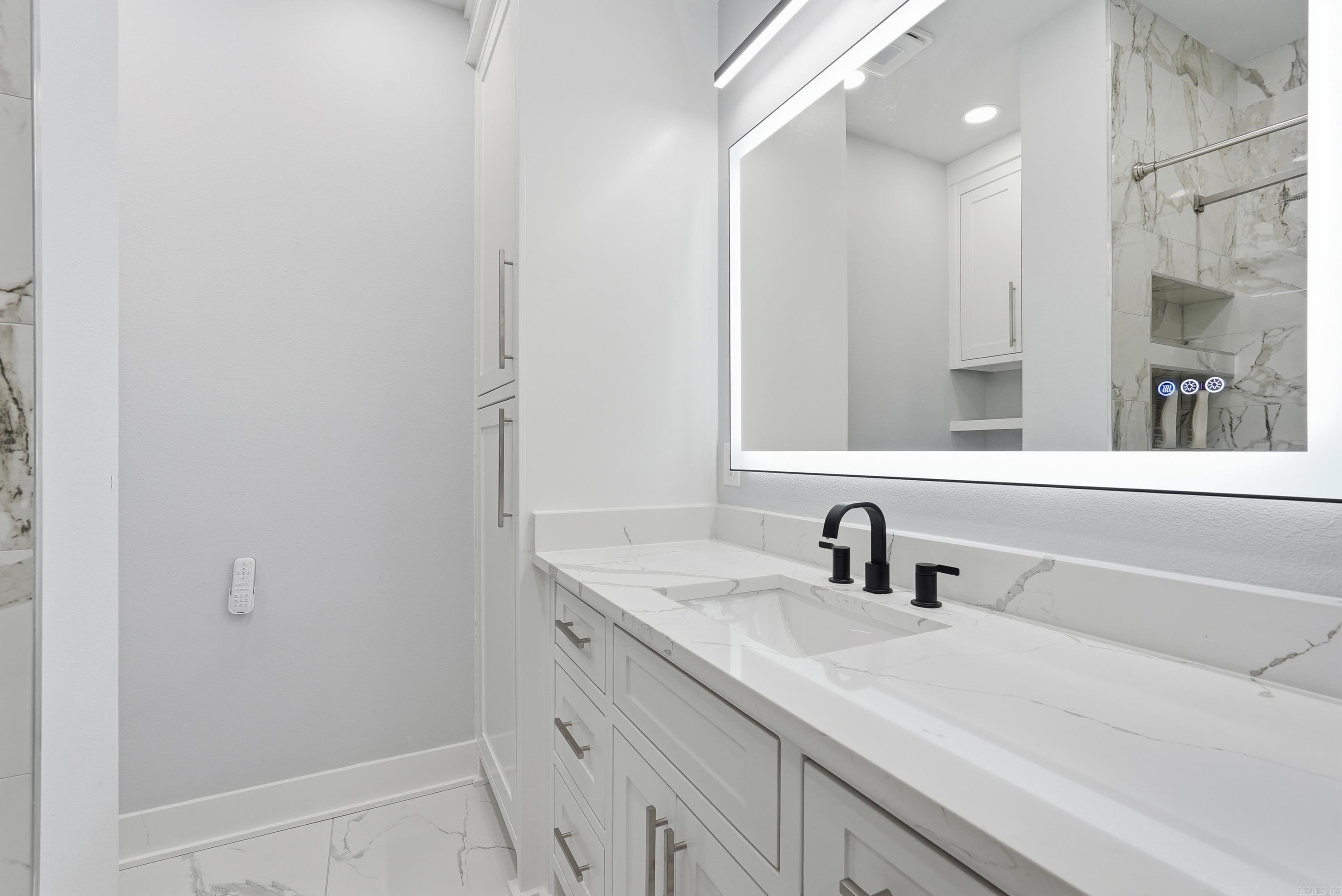 OAK GLEN - Residential