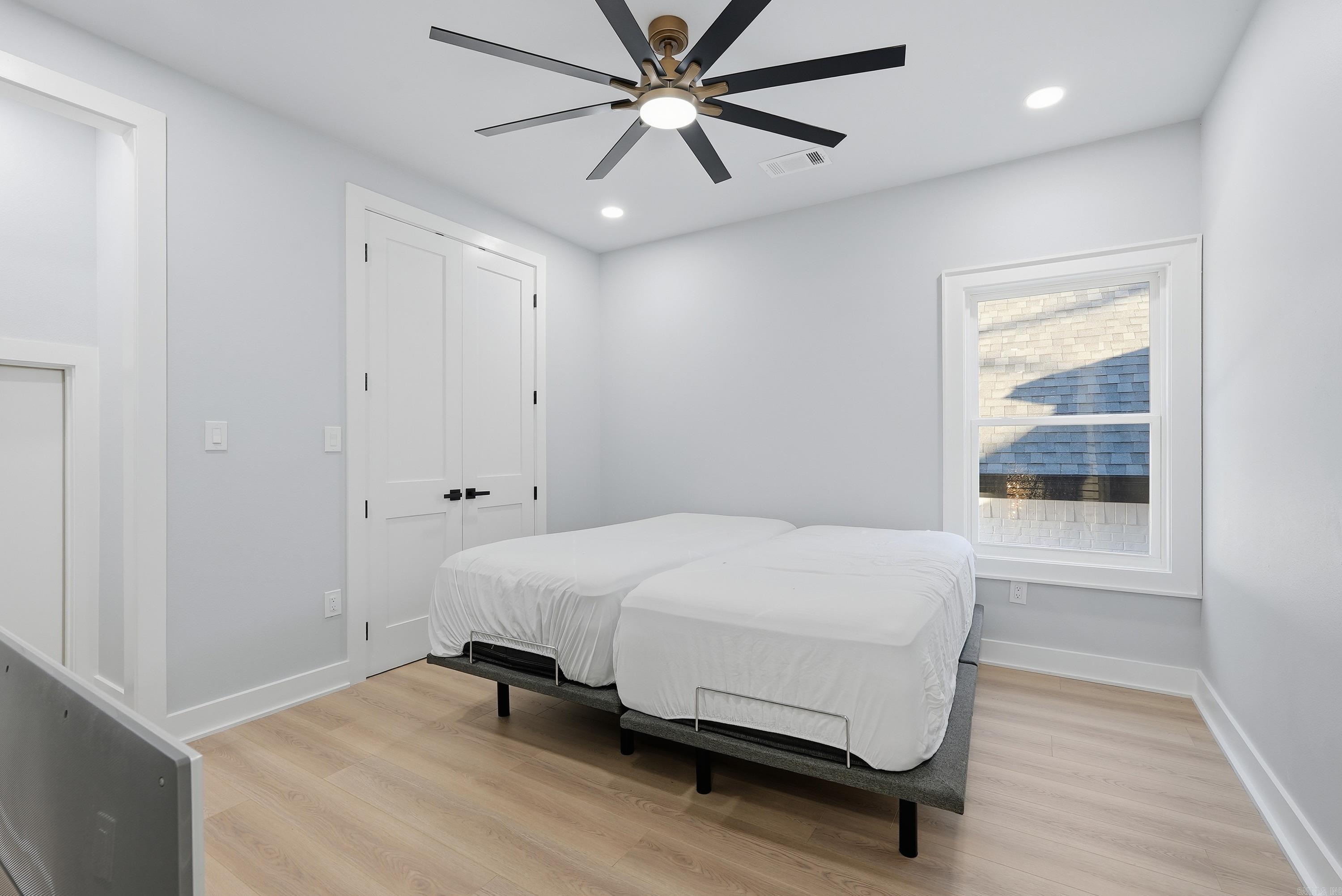 OAK GLEN - Residential