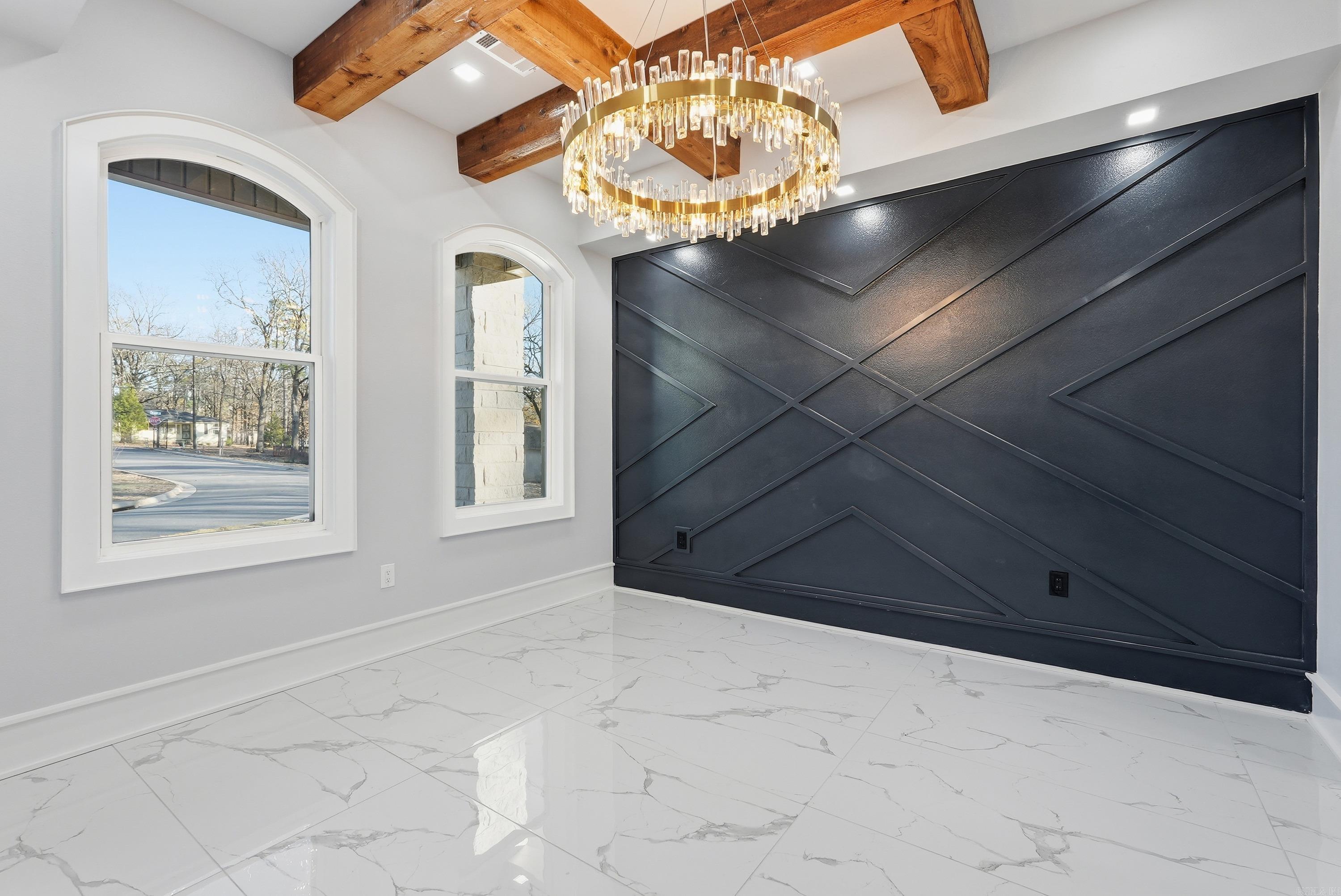 OAK GLEN - Residential