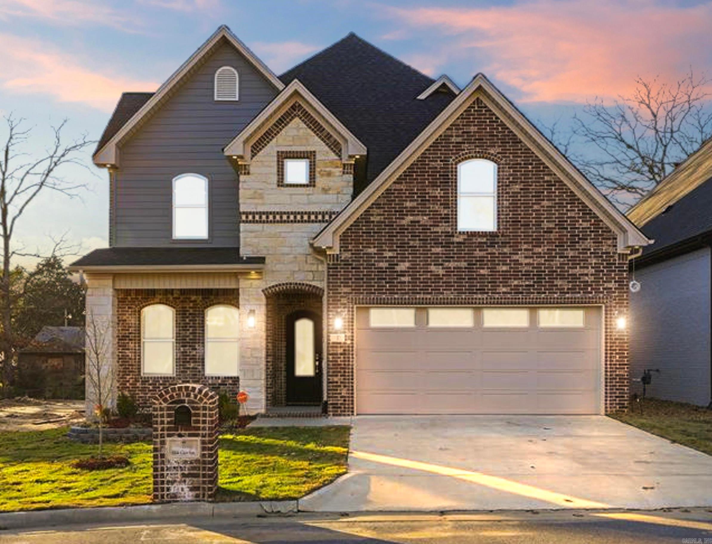 OAK GLEN - Residential