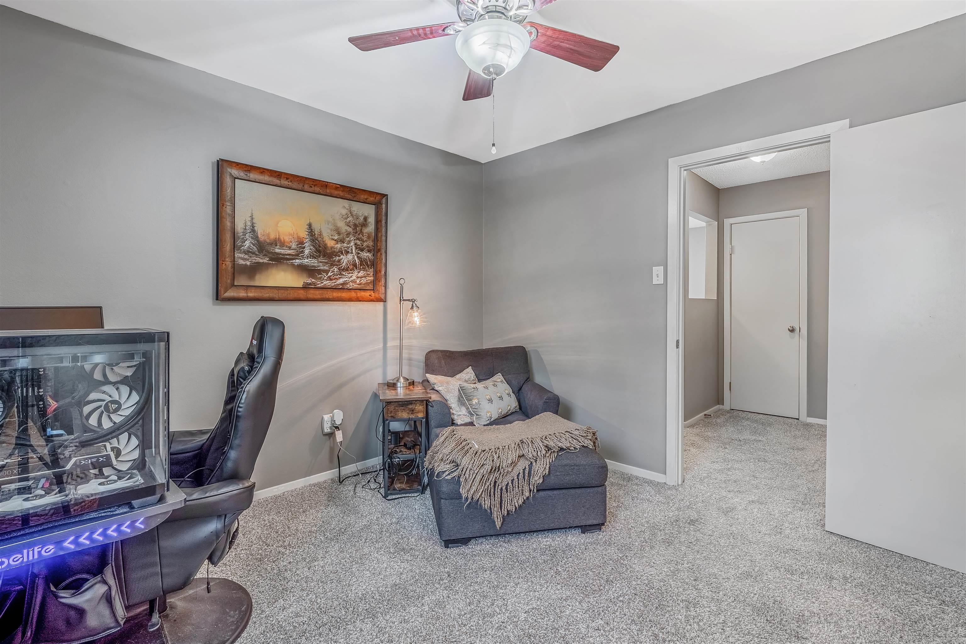 OAKCREST MANOR TWNHMS - Residential