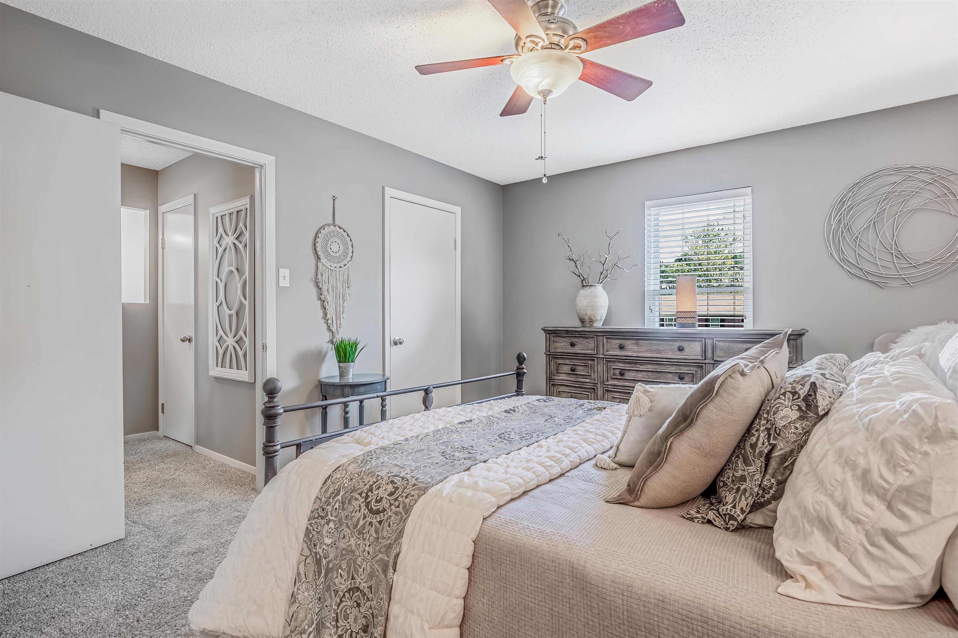 OAKCREST MANOR TWNHMS - Residential