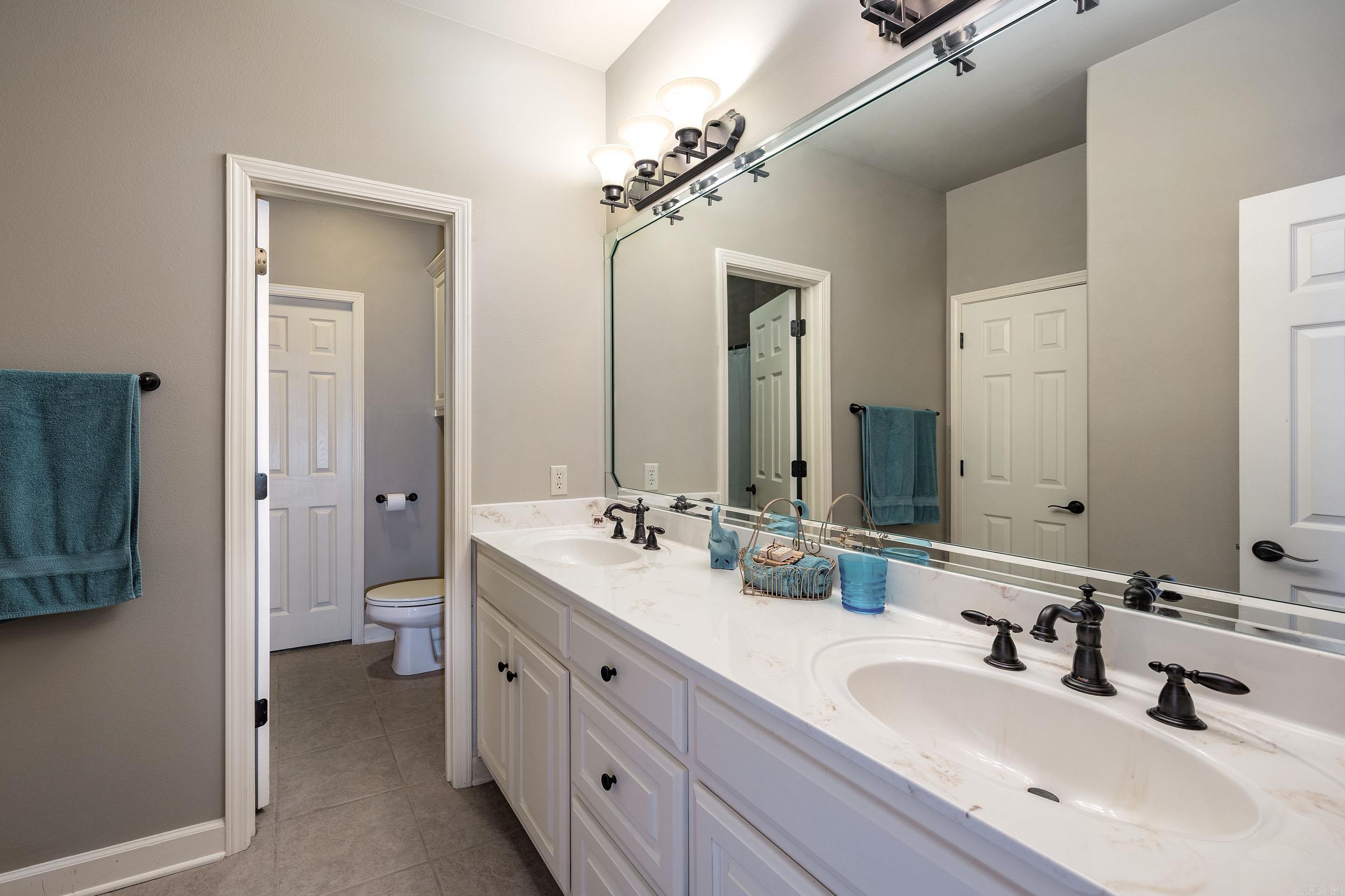 MILLERS CROSSING - Residential