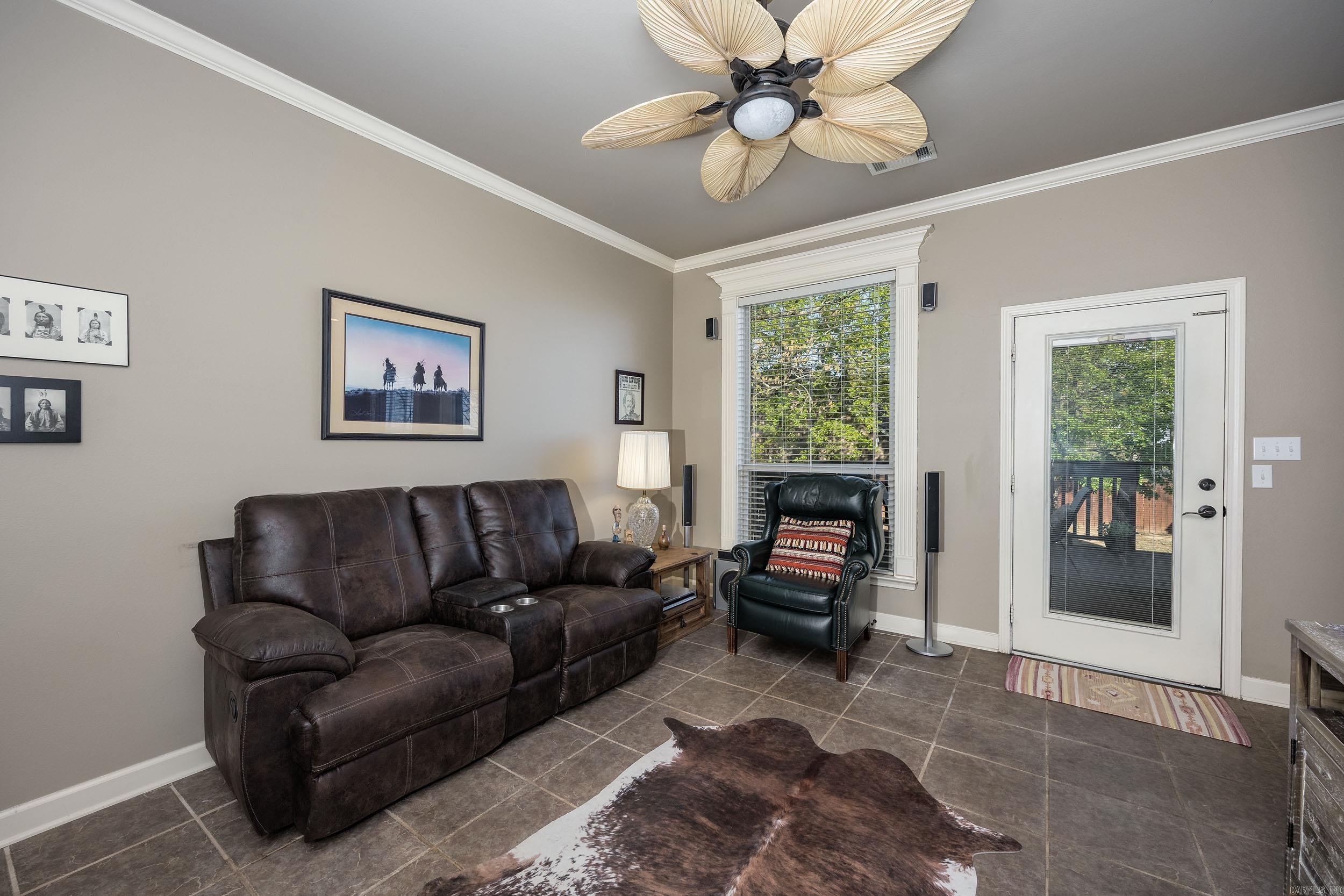 MILLERS CROSSING - Residential