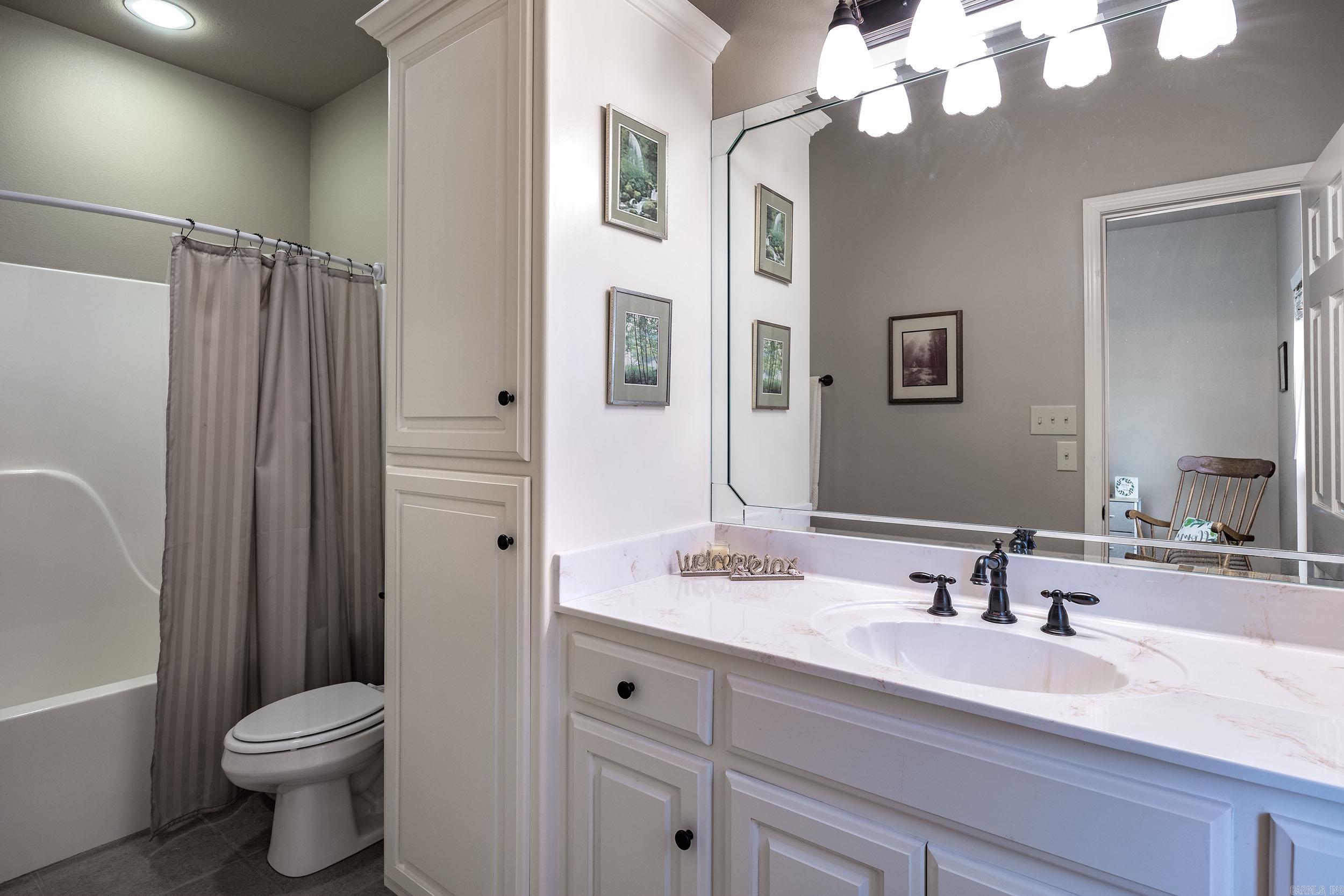 MILLERS CROSSING - Residential