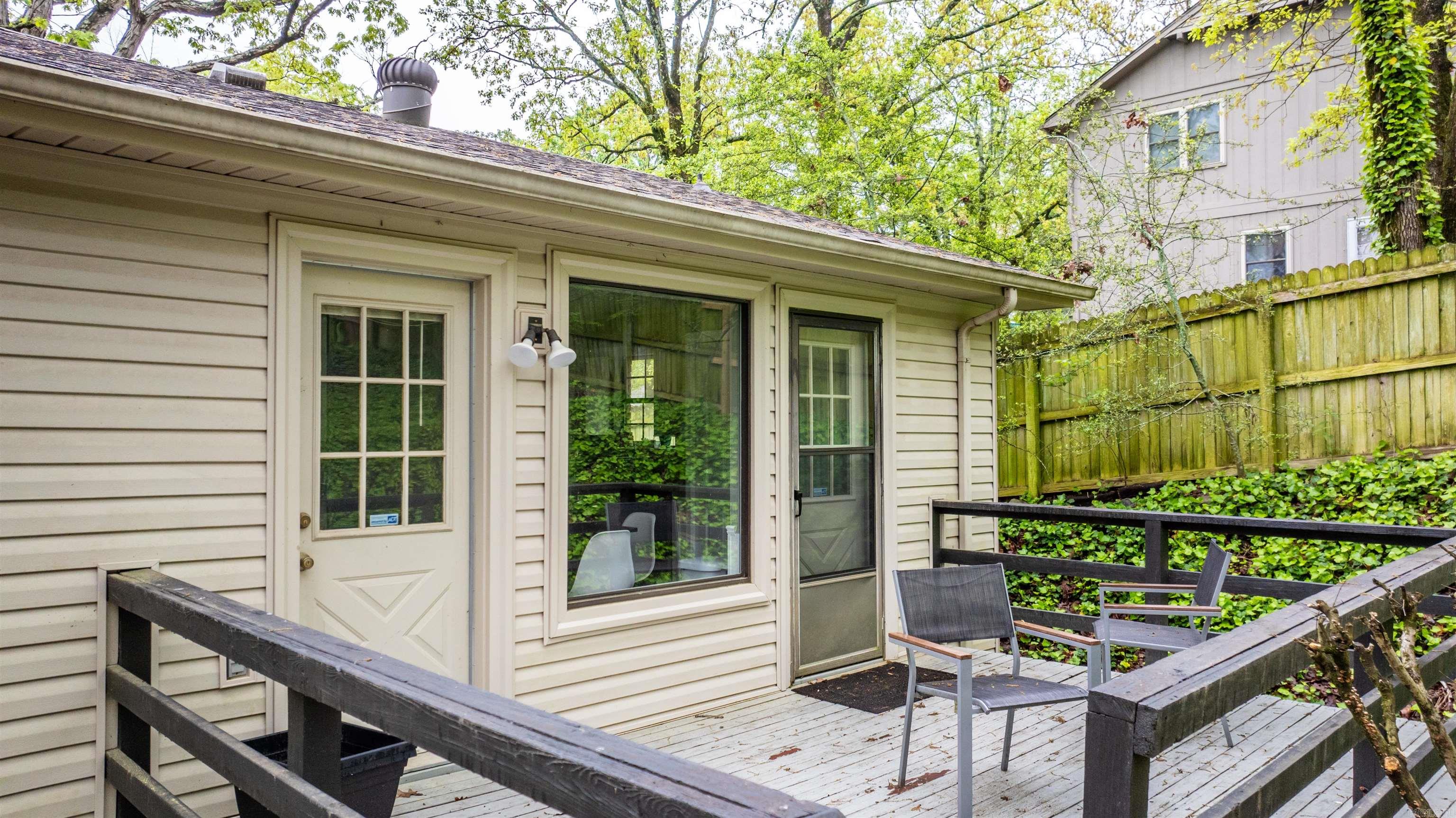 MARLOWE MANOR - Residential