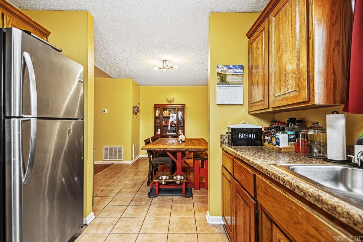 MEADOW CREEK - Residential