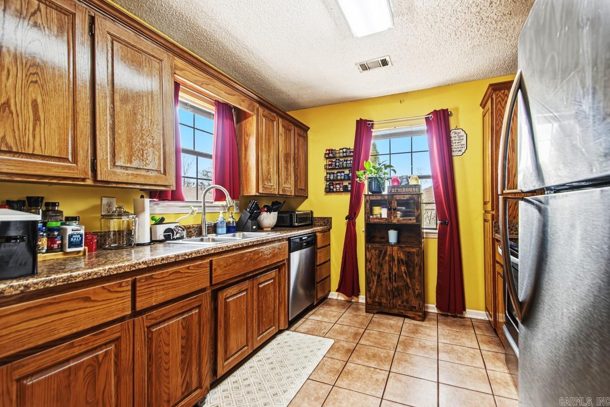 MEADOW CREEK - Residential