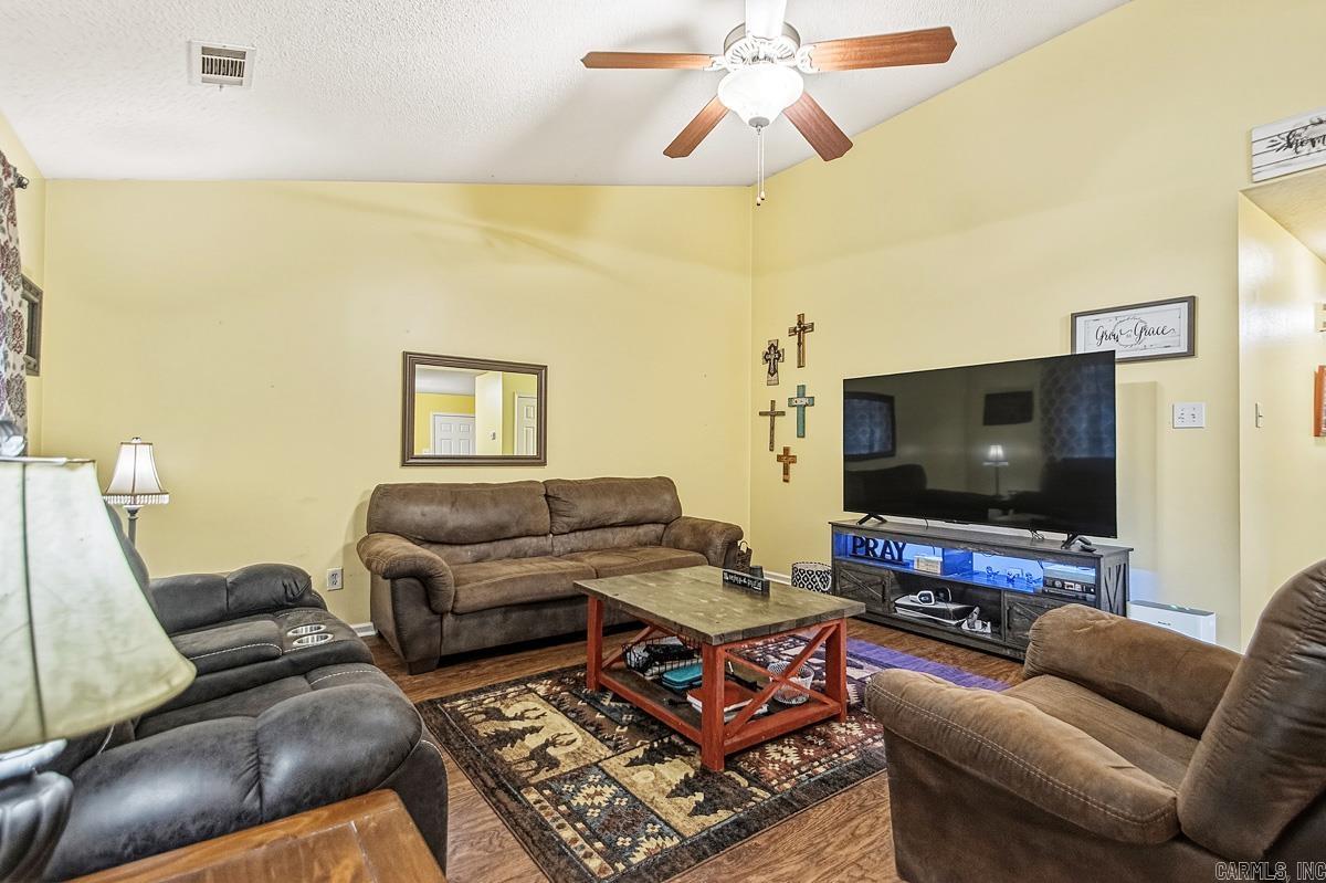 MEADOW CREEK - Residential