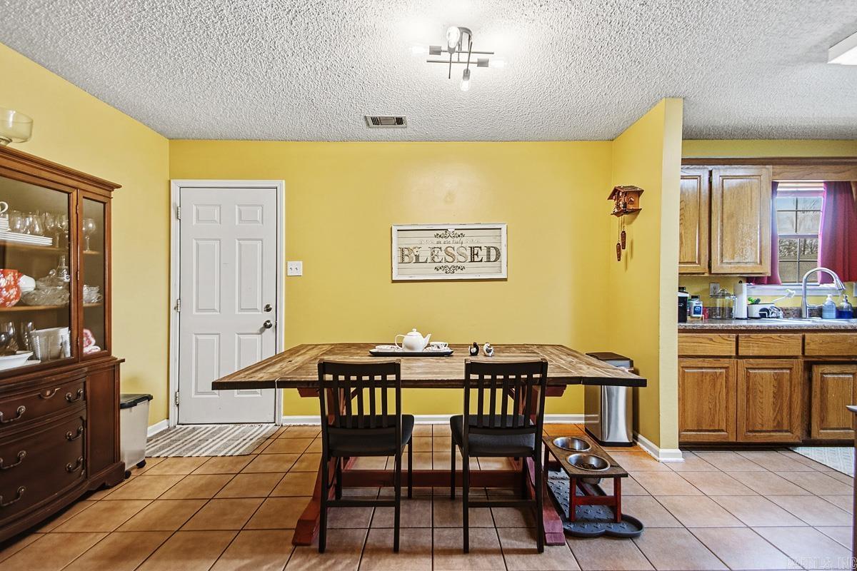 MEADOW CREEK - Residential