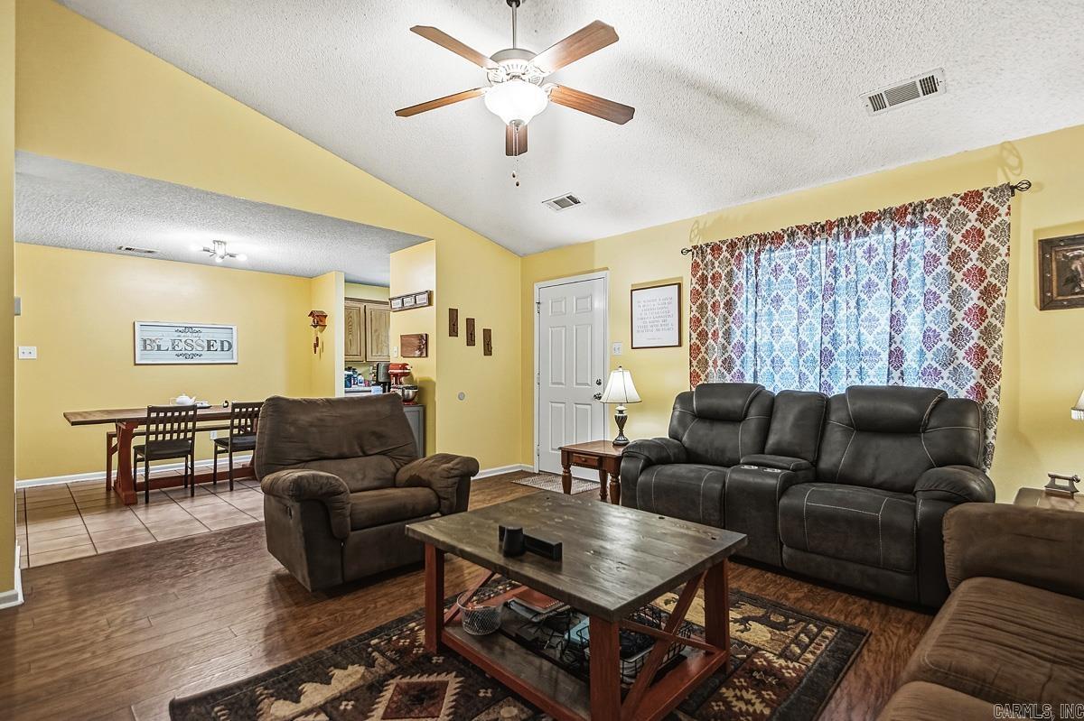 MEADOW CREEK - Residential