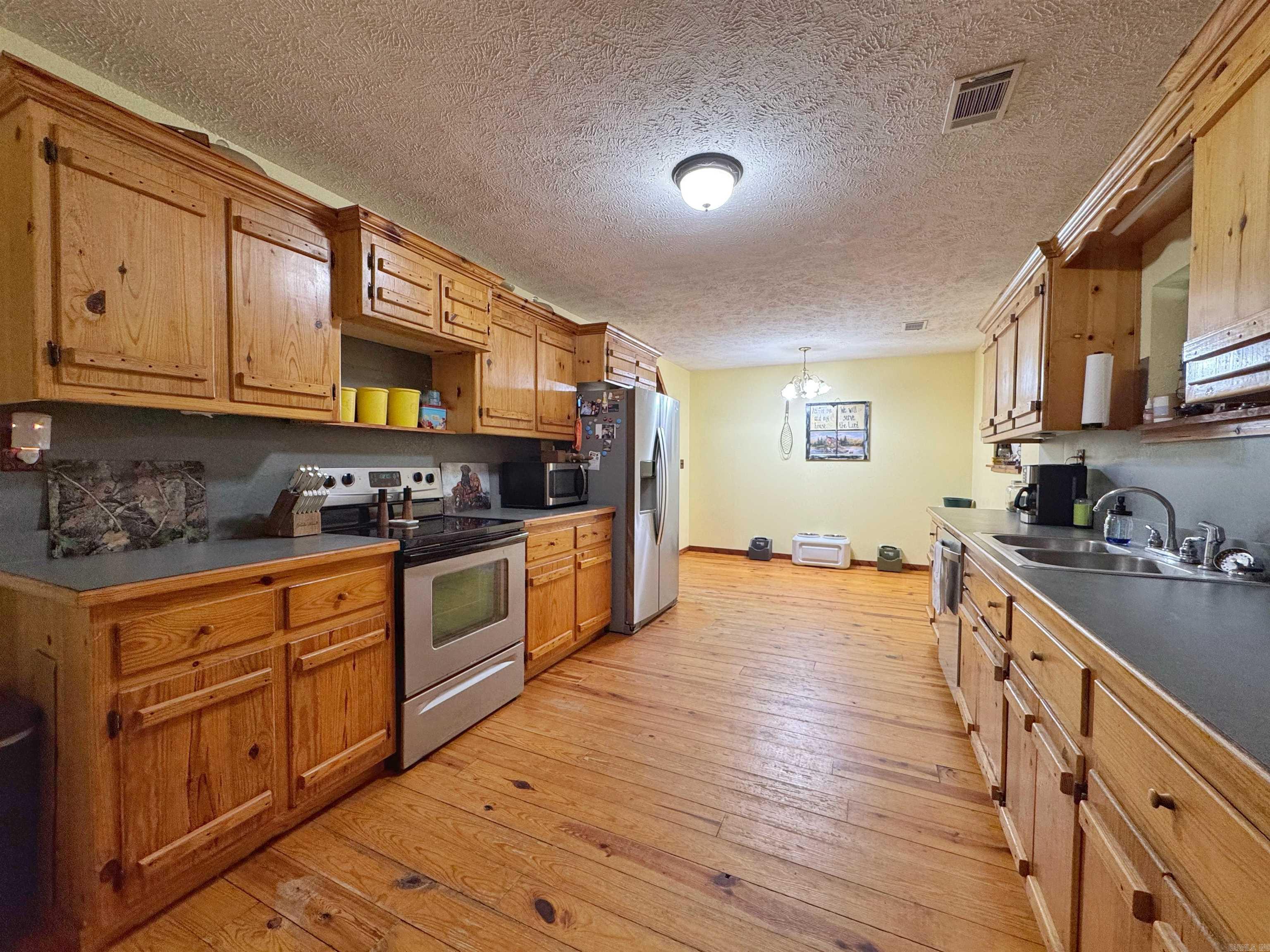 CLINTON RURAL-FORMOSA - Residential