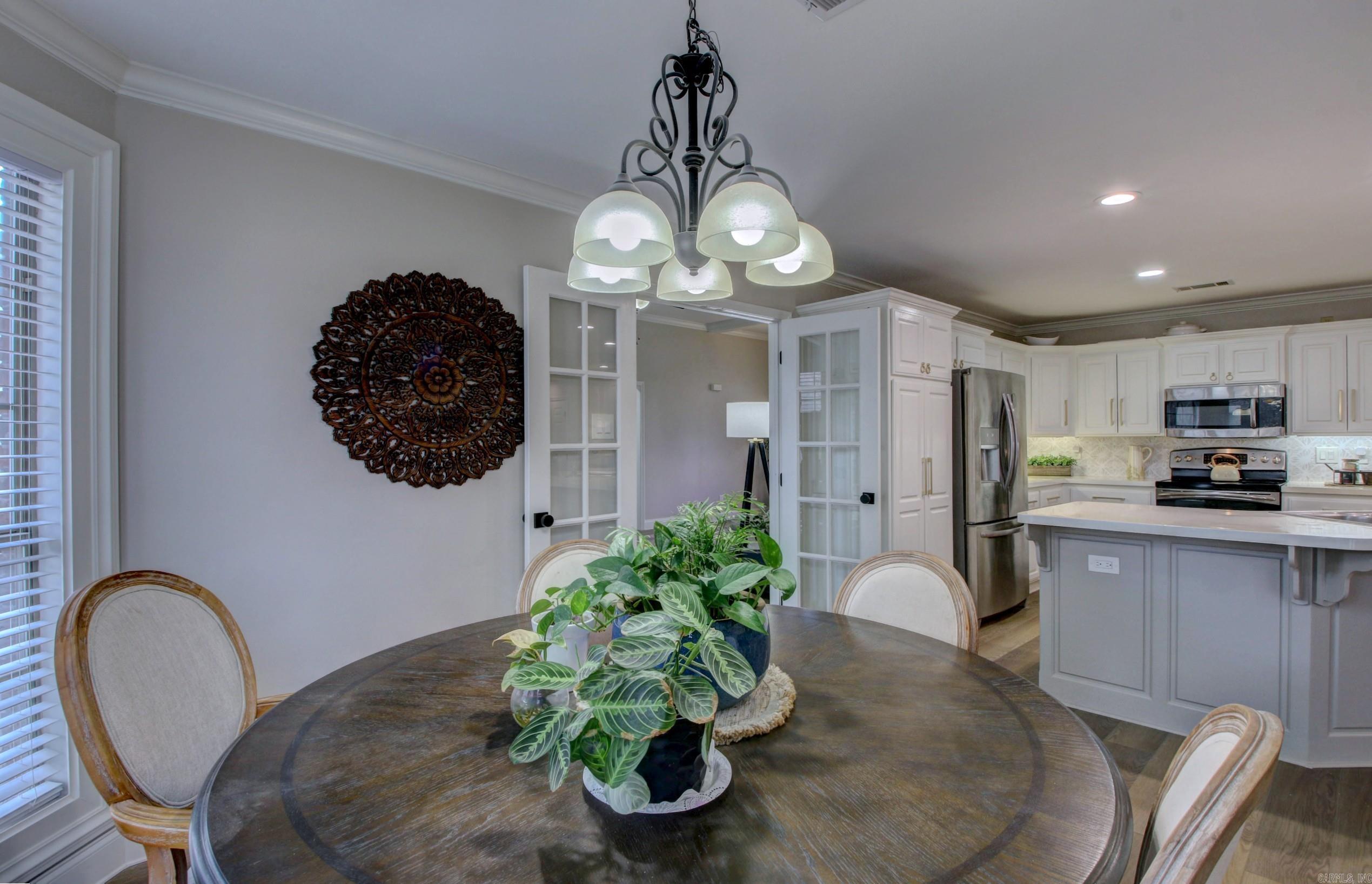 COUNTRY CLUB OF ARK THE - Residential