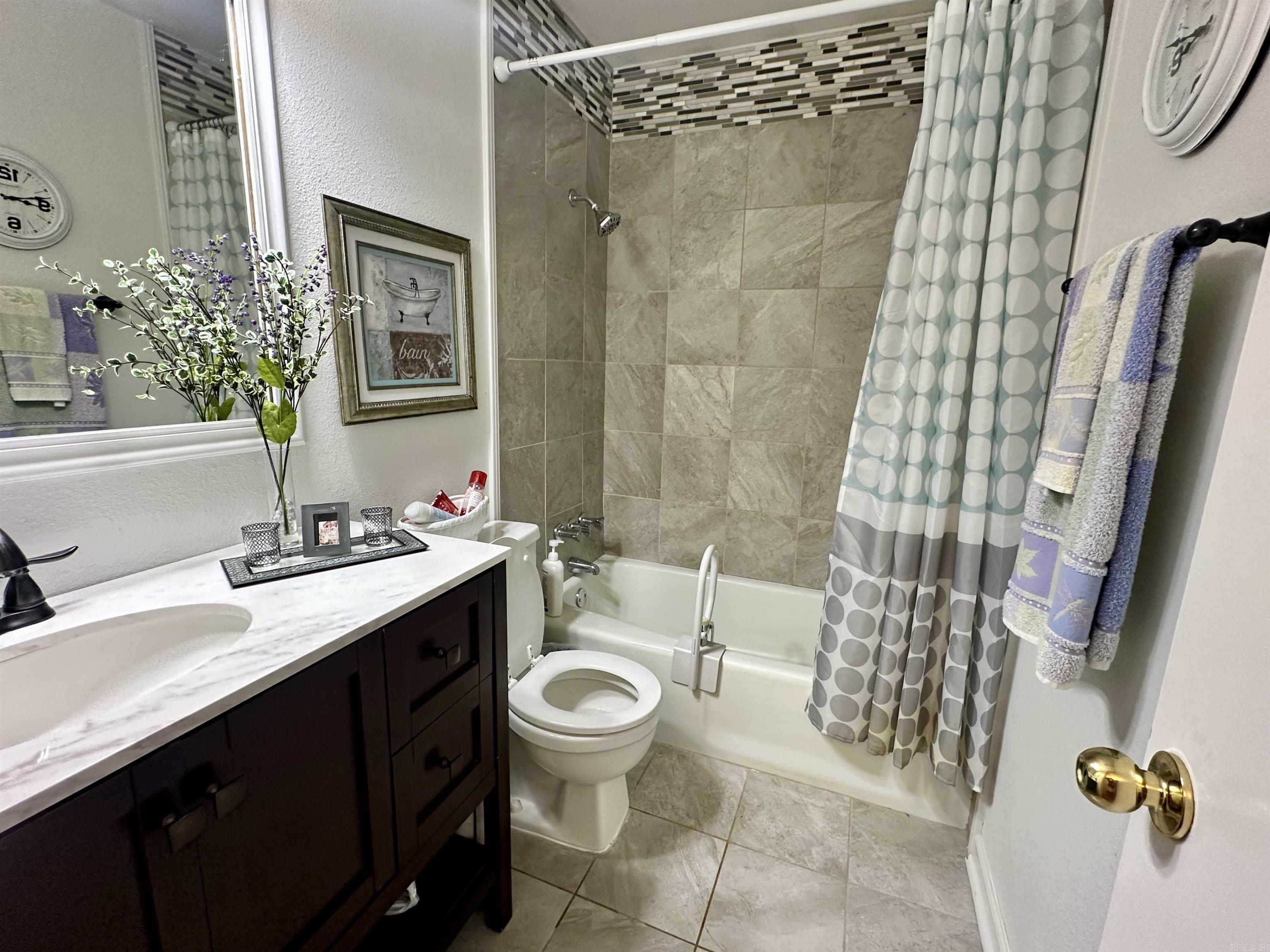 Mark Manor - Residential