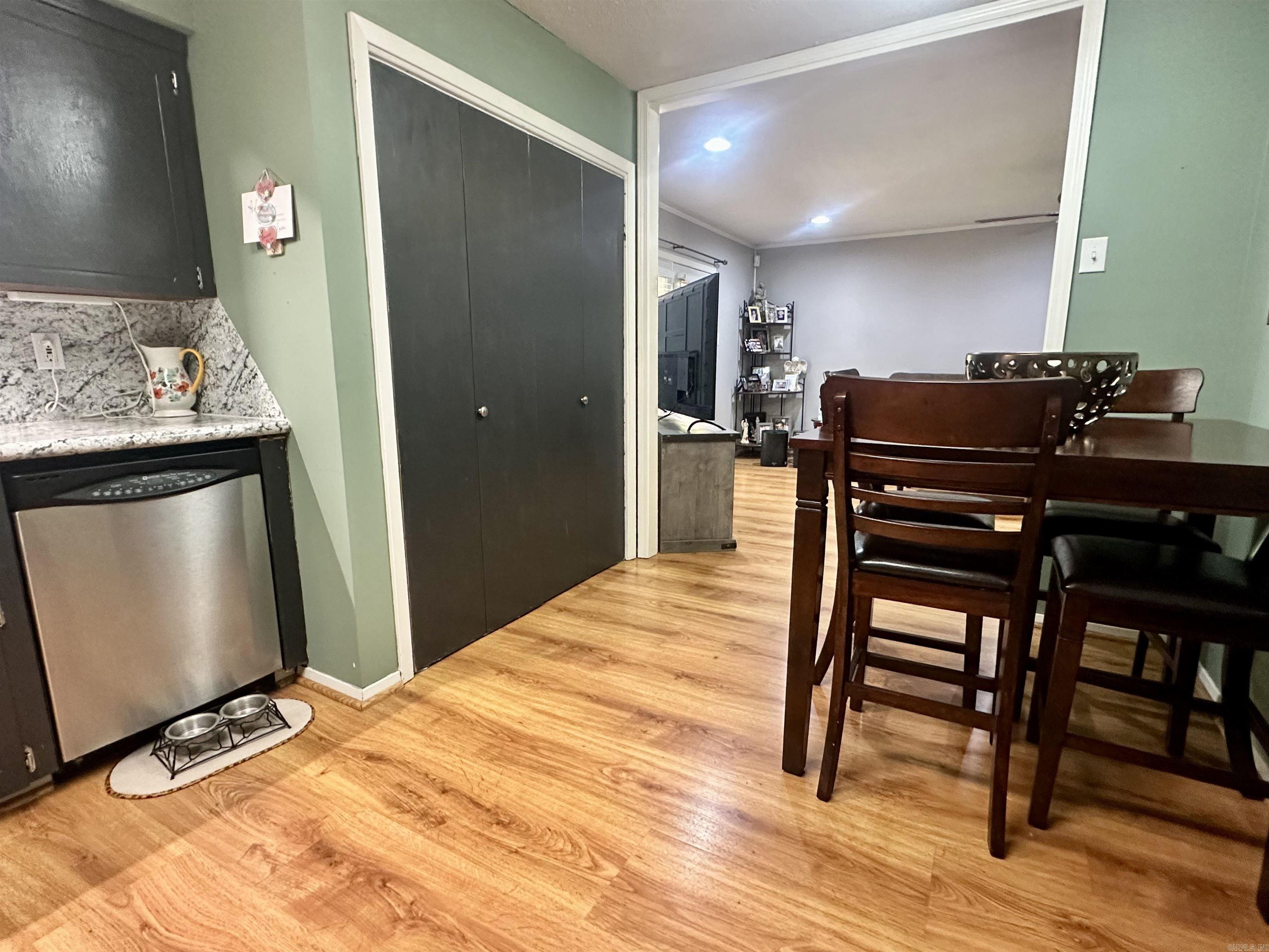 Mark Manor - Residential