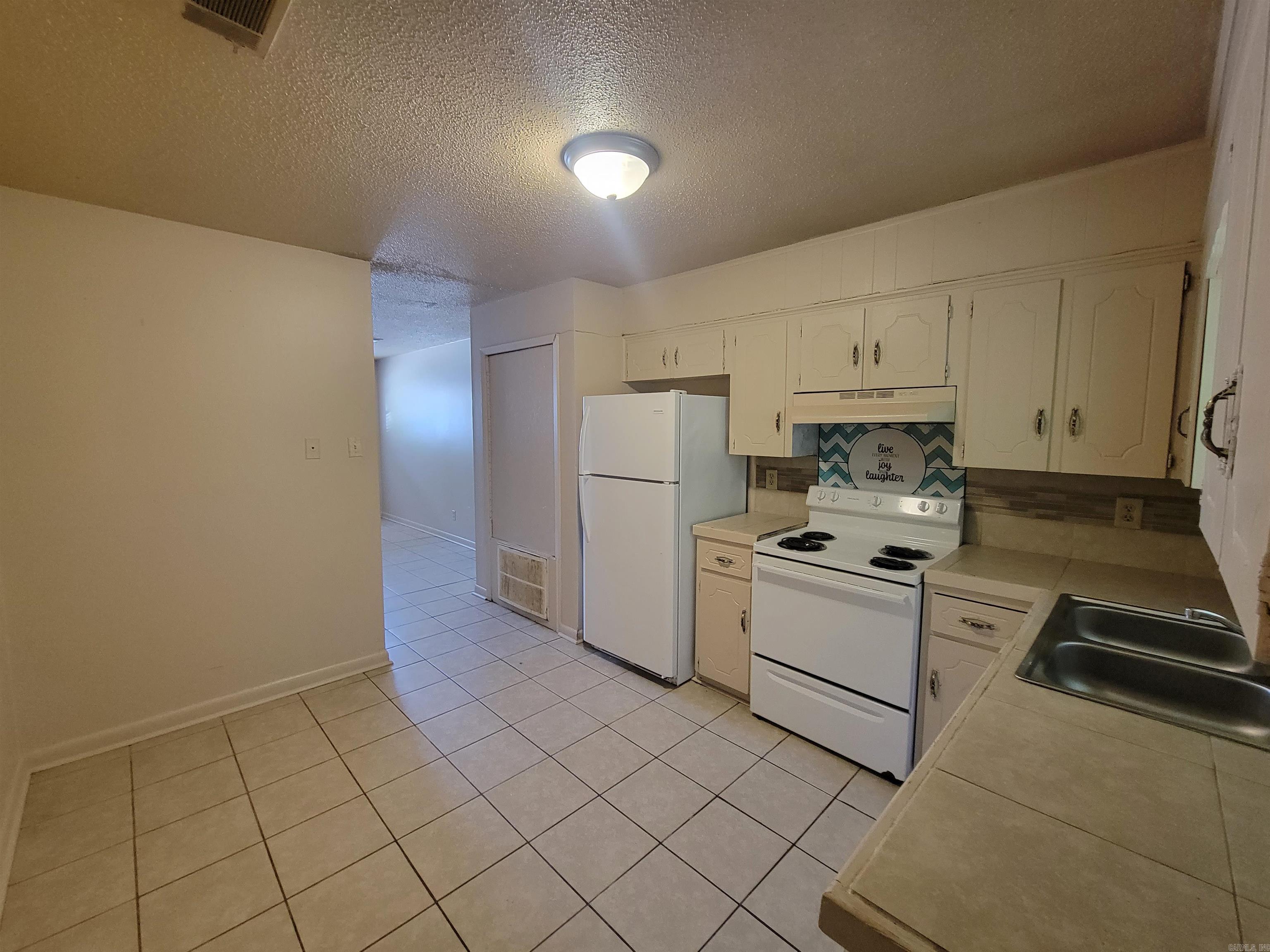 McCain Mabel - Residential Lease