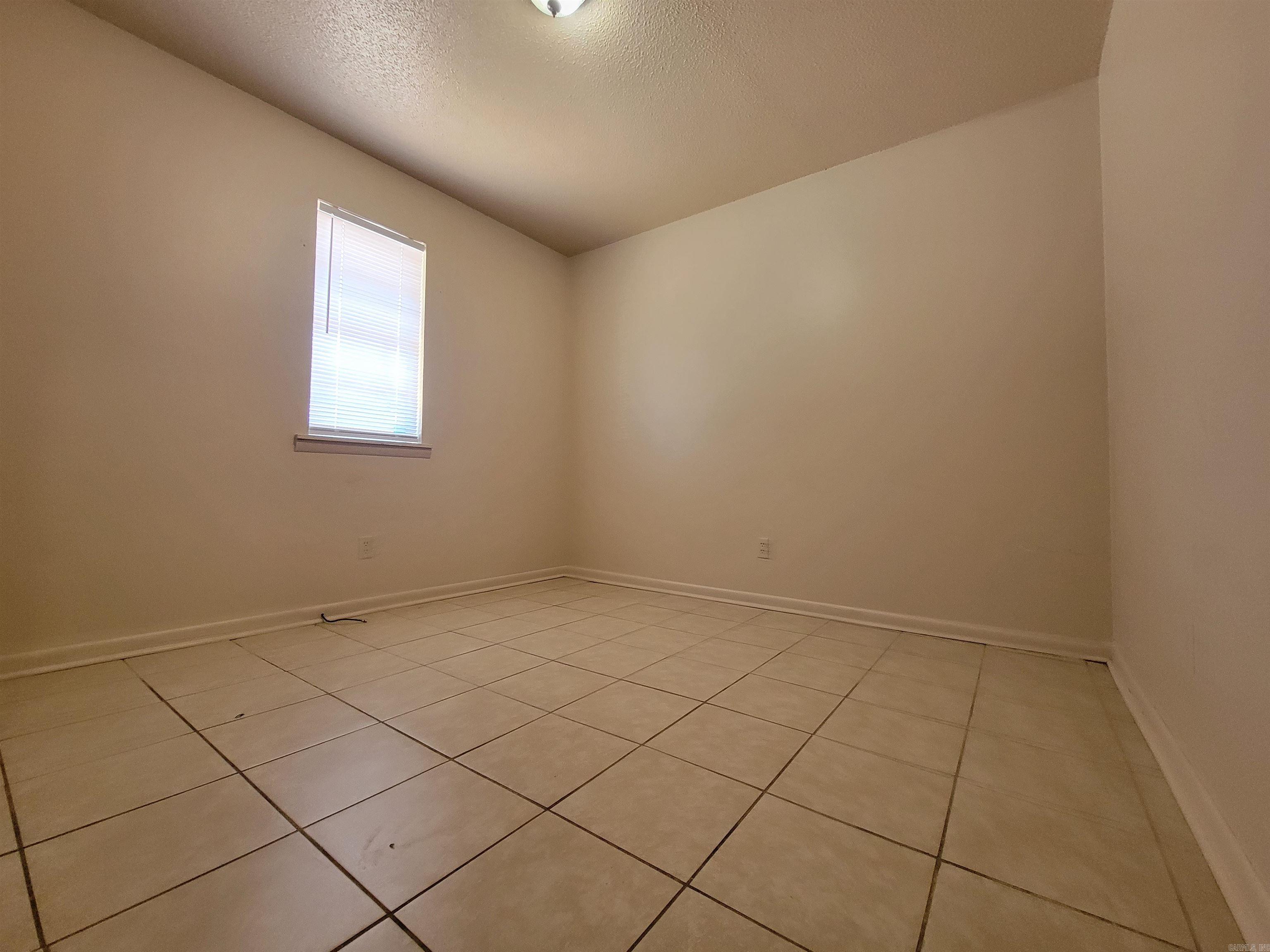 McCain Mabel - Residential Lease